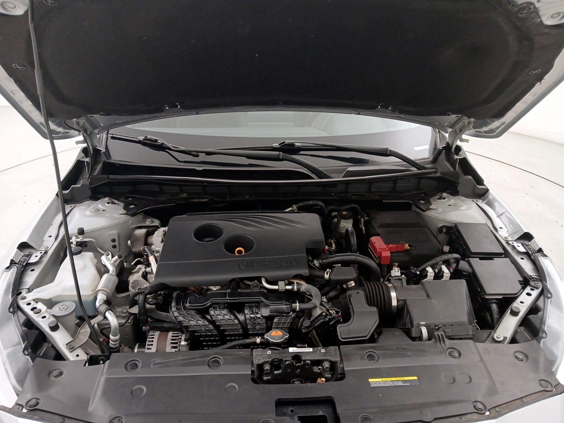 Thumbnail: 2020 Nissan Altima - 20