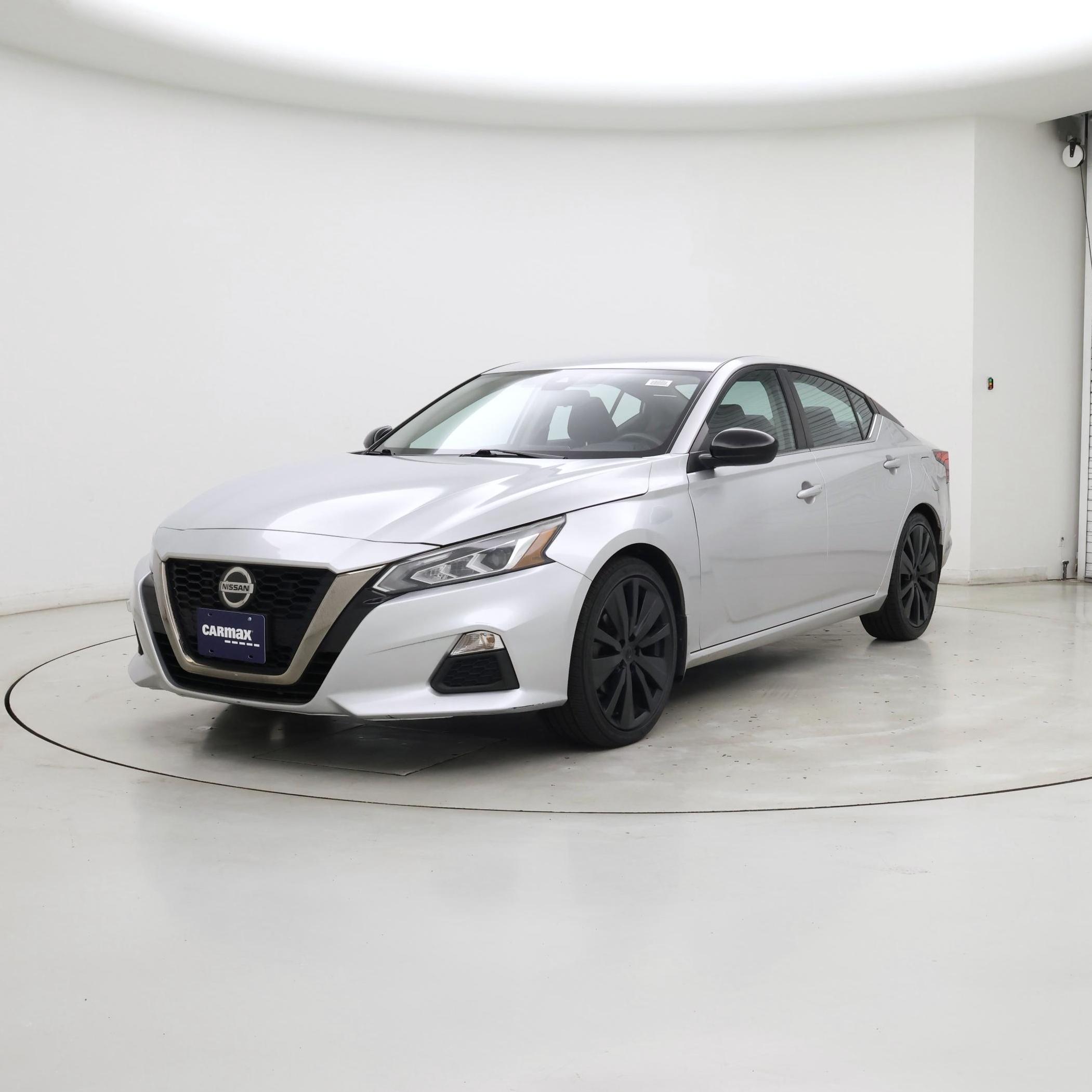 Thumbnail: 2020 Nissan Altima - 4