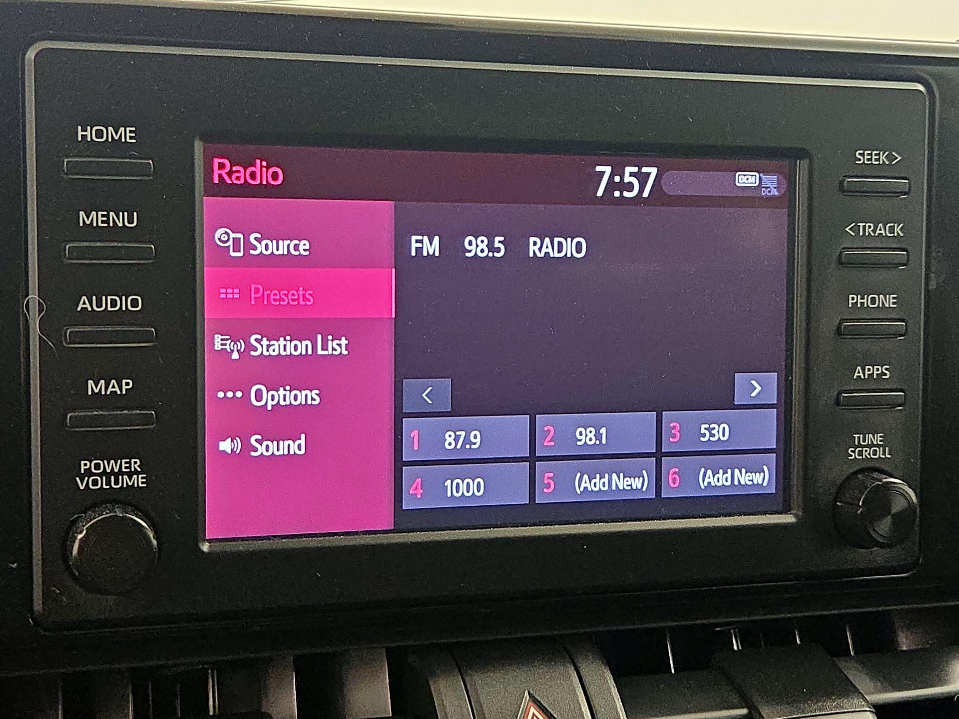 Thumbnail: 2019 Toyota RAV4 - 15