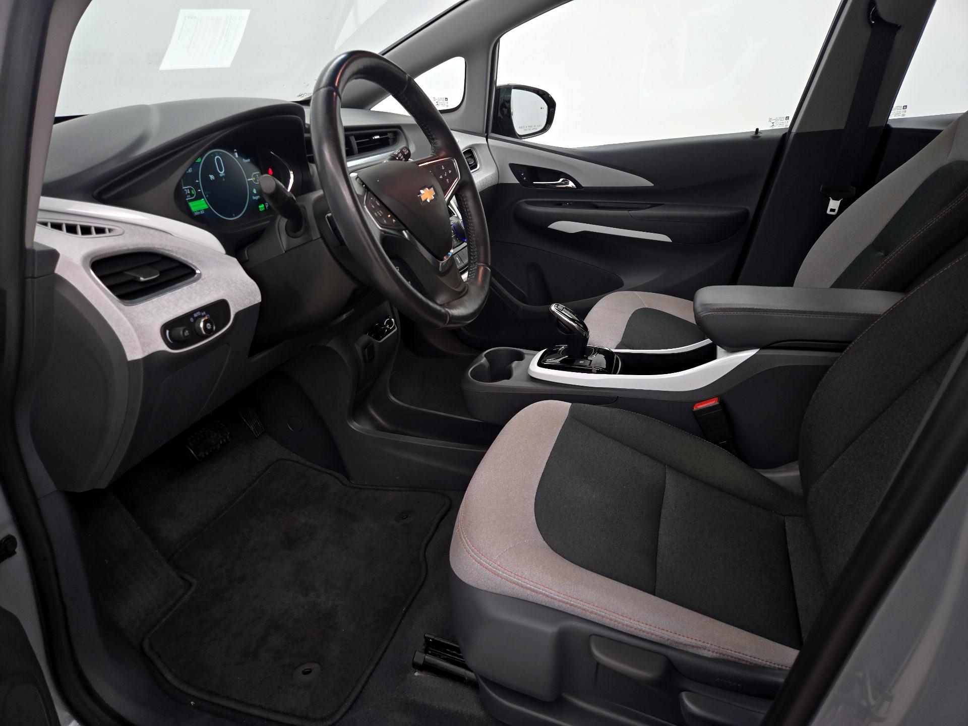 Thumbnail: 2021 Chevrolet Bolt EV - 11