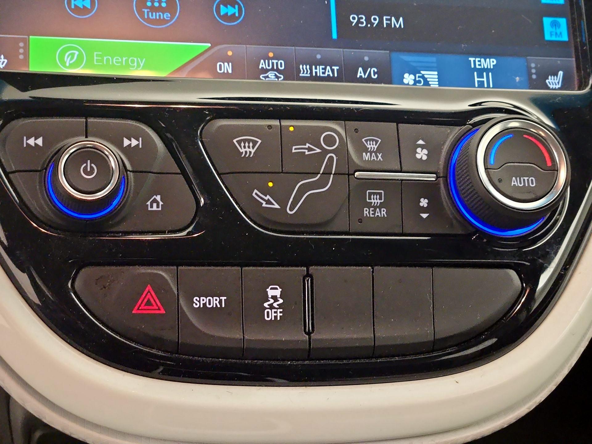 Thumbnail: 2021 Chevrolet Bolt EV - 16