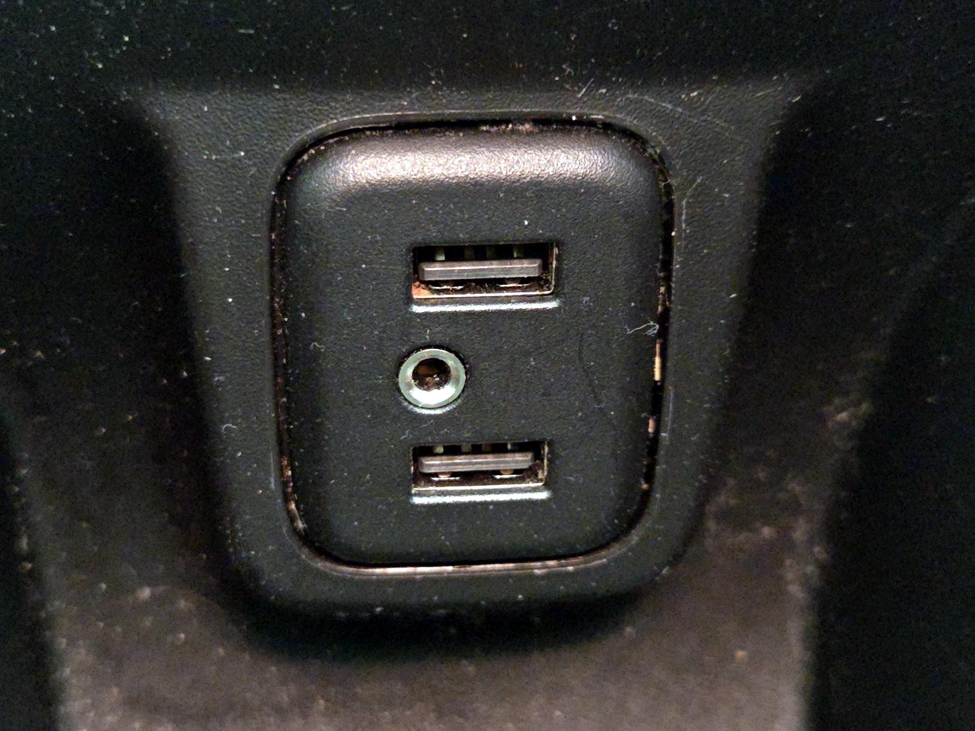 Thumbnail: 2021 Chevrolet Bolt EV - 18