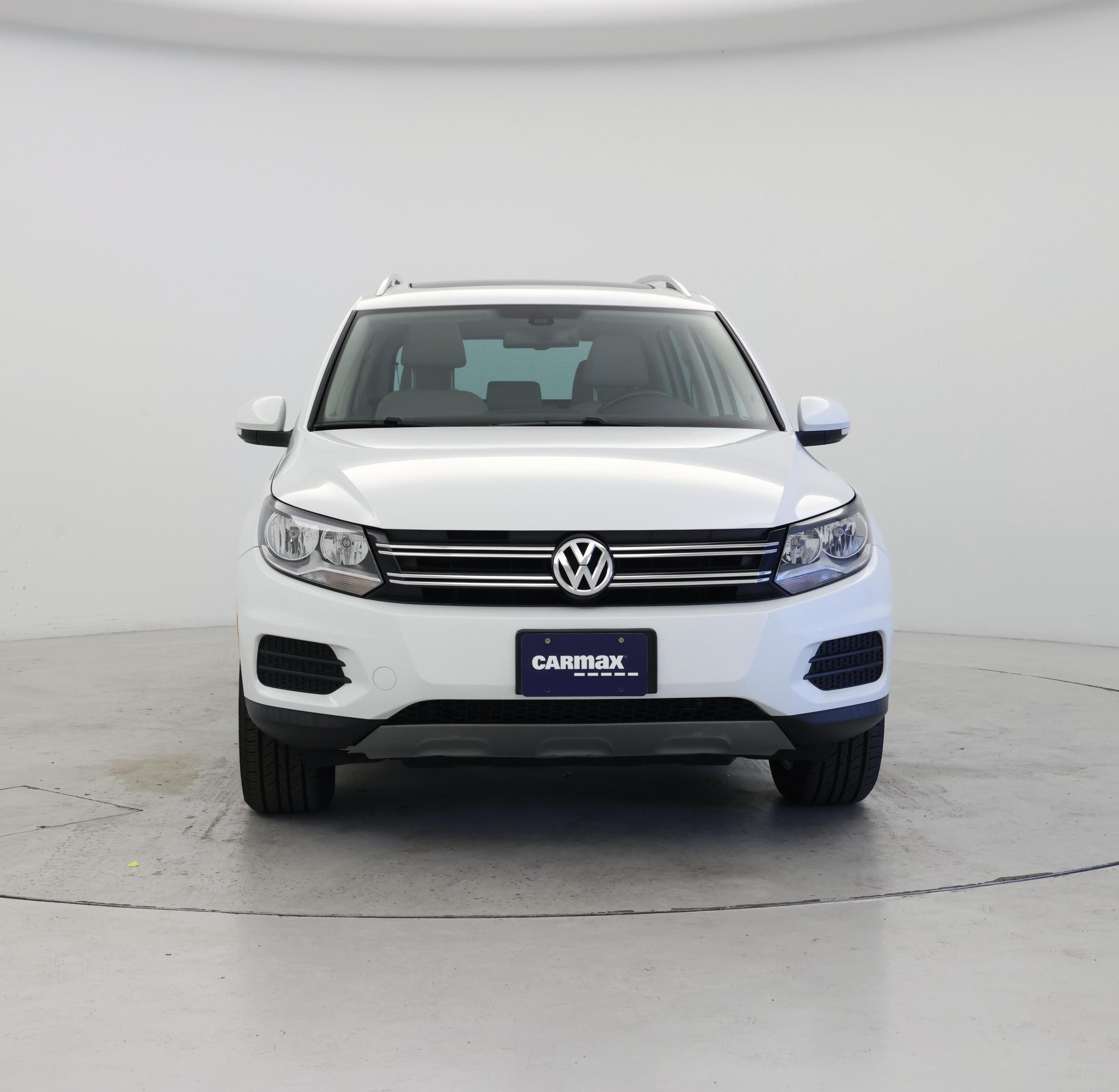 Thumbnail: 2017 Volkswagen Tiguan - 5