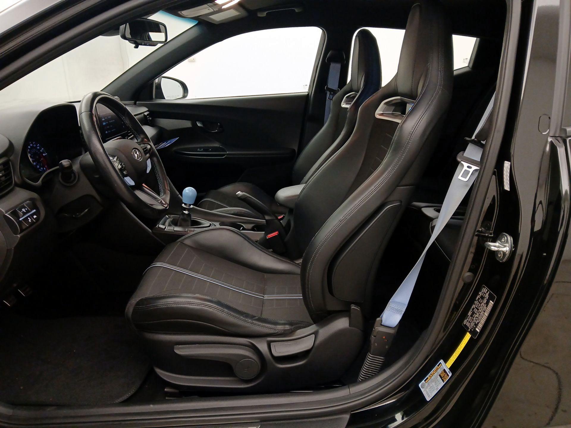 Thumbnail: 2021 Hyundai Veloster - 11