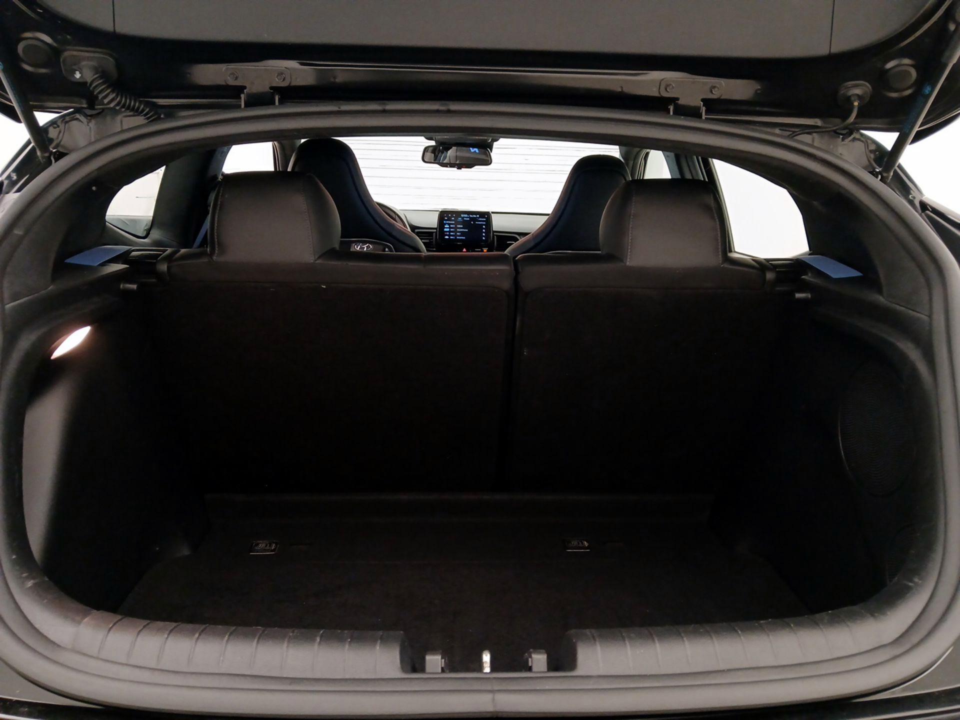 Thumbnail: 2021 Hyundai Veloster - 20