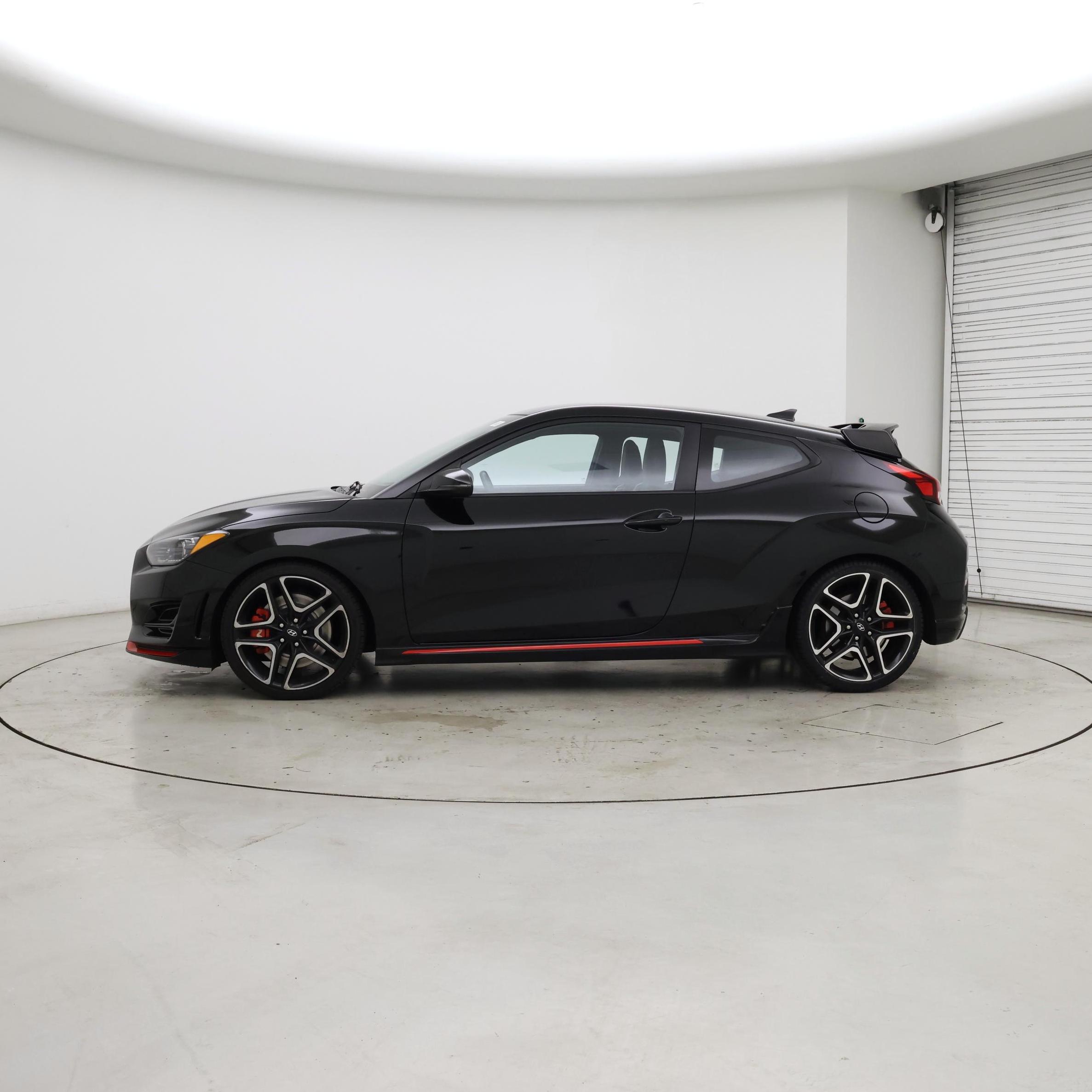 Thumbnail: 2021 Hyundai Veloster - 3