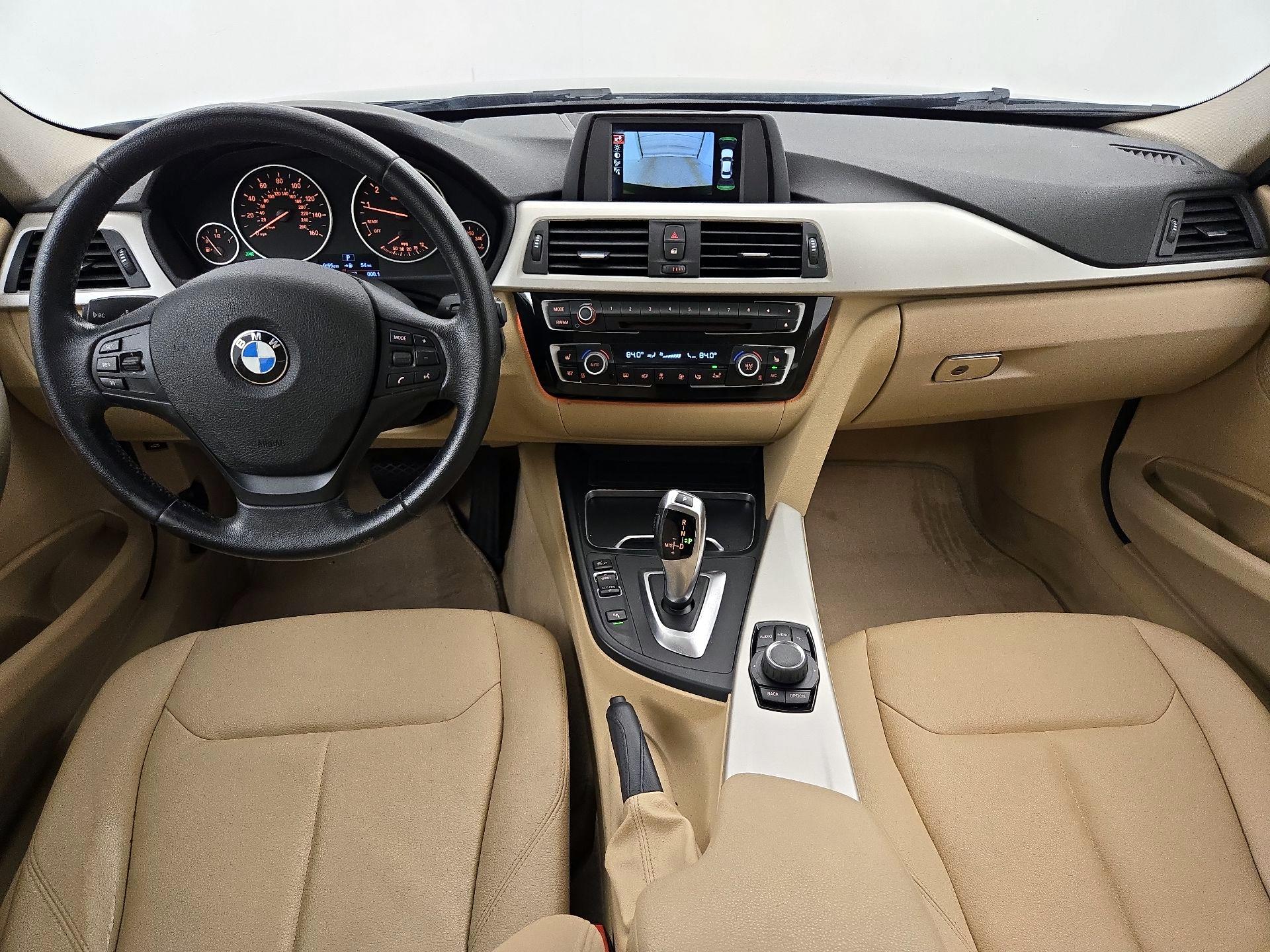 Thumbnail: 2016 BMW 3 Series - 9