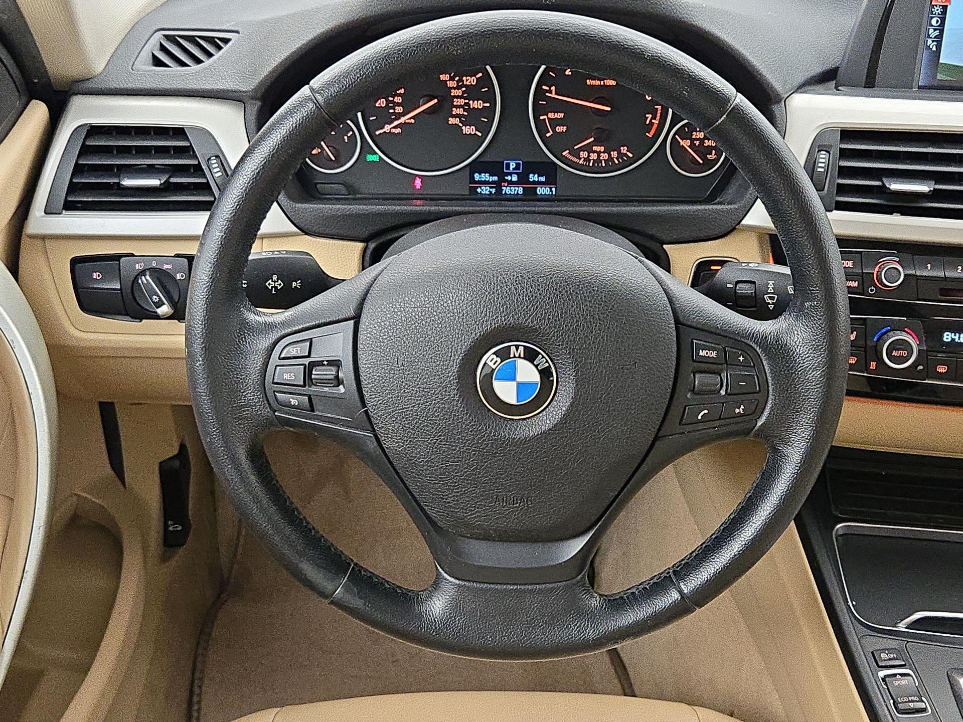 Thumbnail: 2016 BMW 3 Series - 10