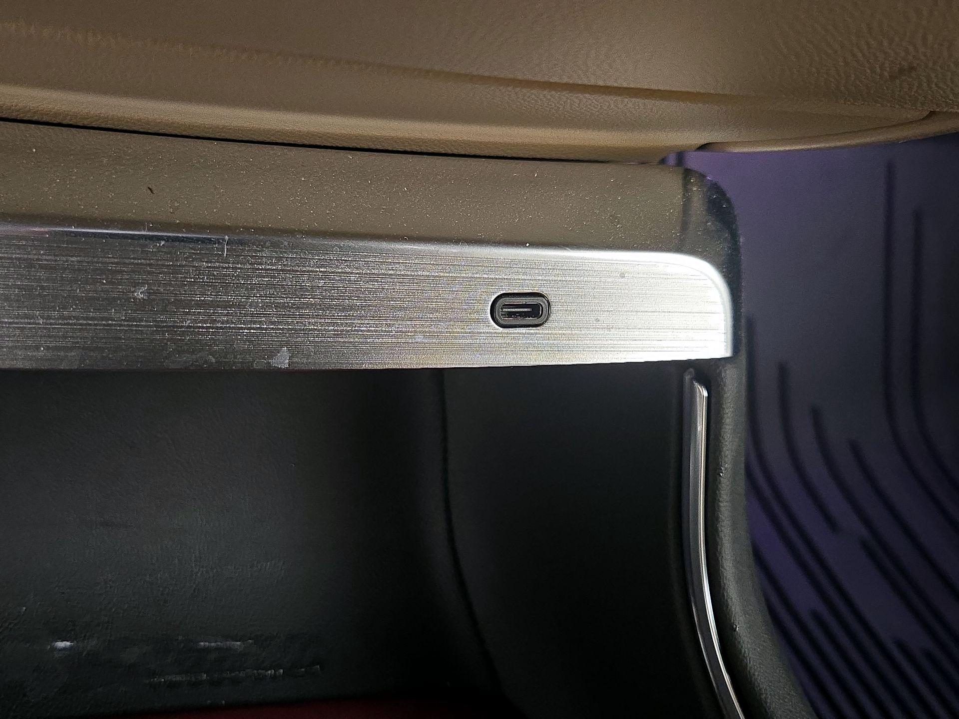 Thumbnail: 2024 Cadillac Lyriq - 19