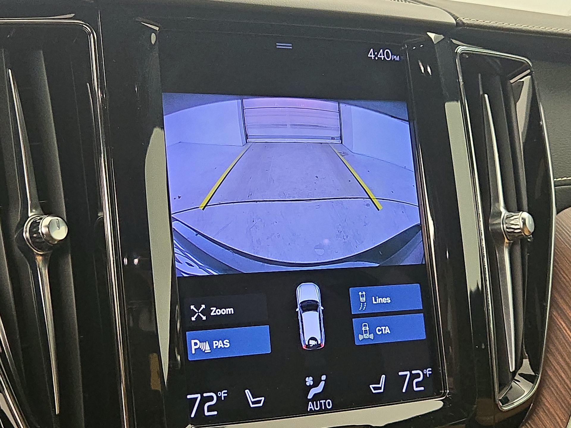 Thumbnail: 2021 Volvo XC60 - 15