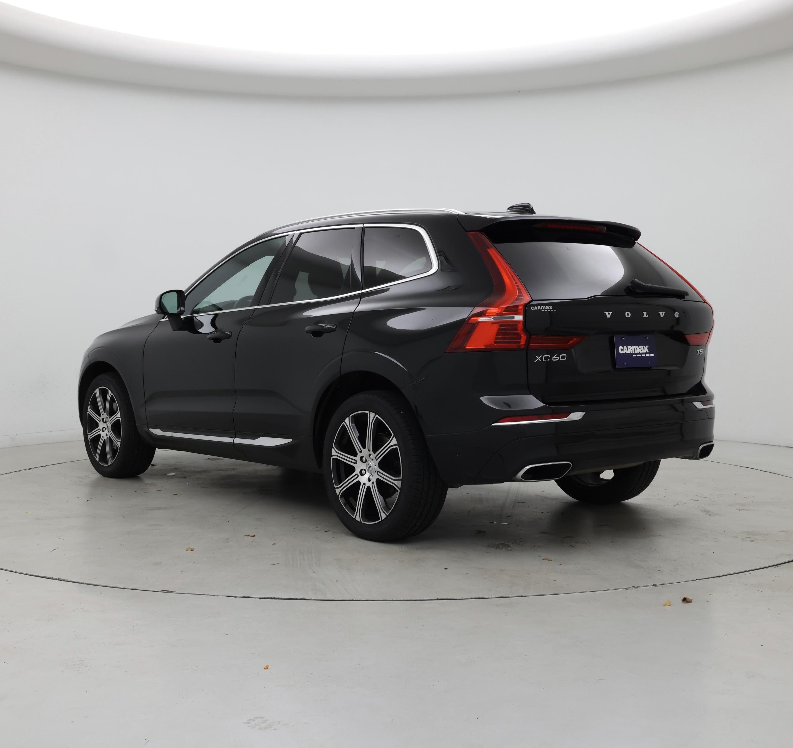 Thumbnail: 2021 Volvo XC60 - 2