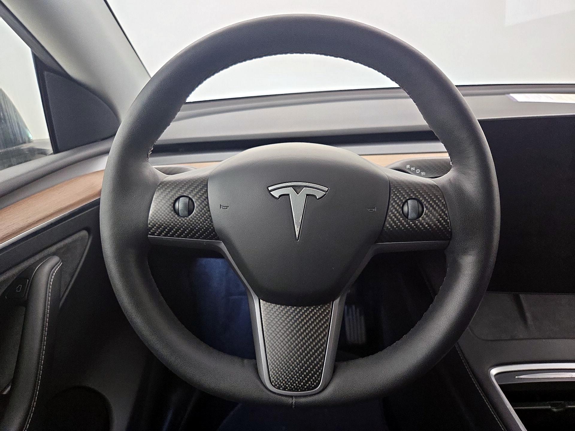 Thumbnail: 2023 Tesla Model Y - 10