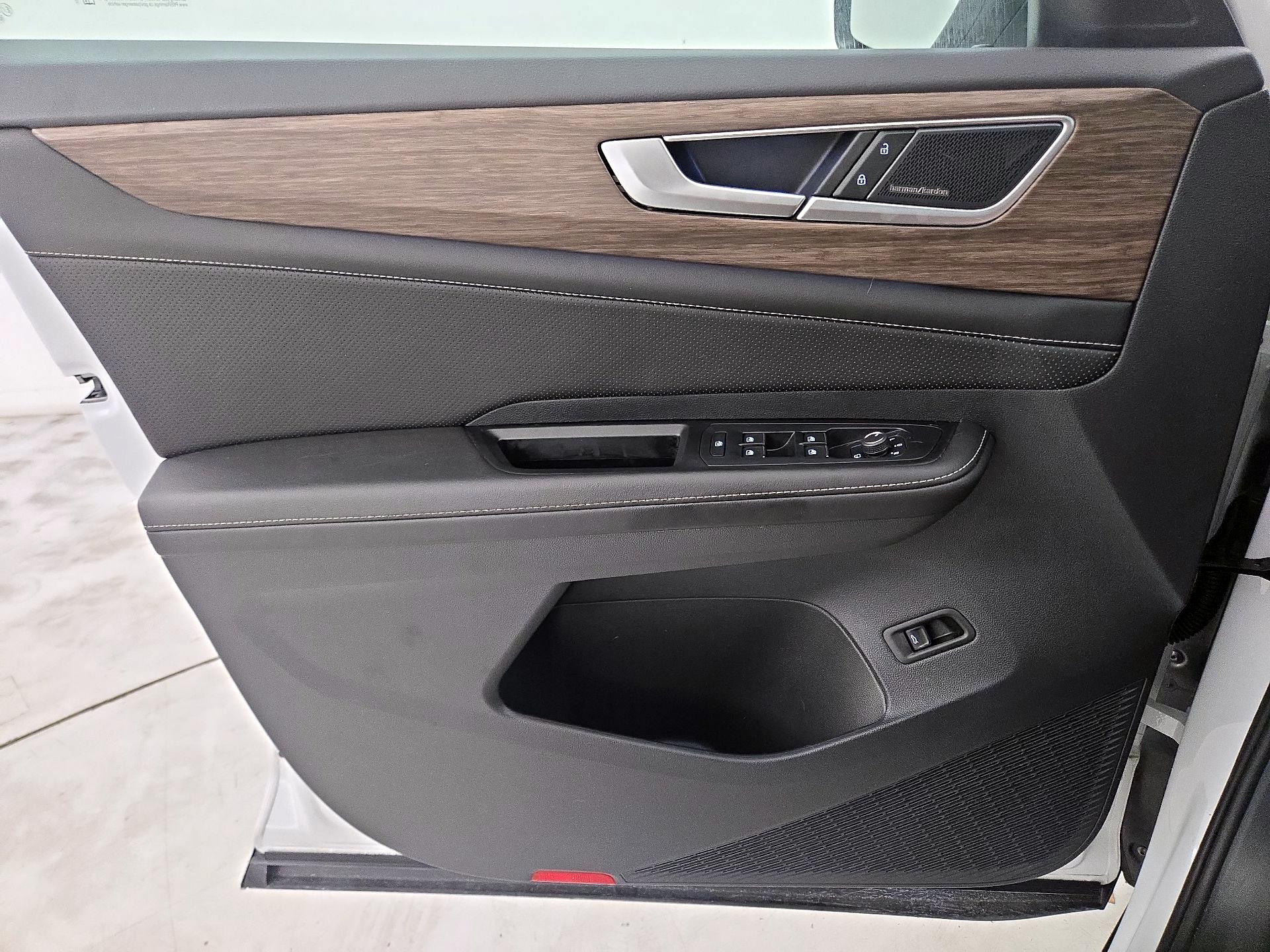 Thumbnail: 2025 Volkswagen Atlas - 12