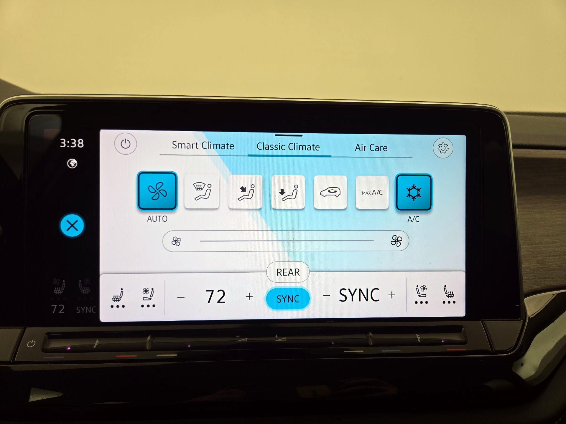 Thumbnail: 2025 Volkswagen Atlas - 17