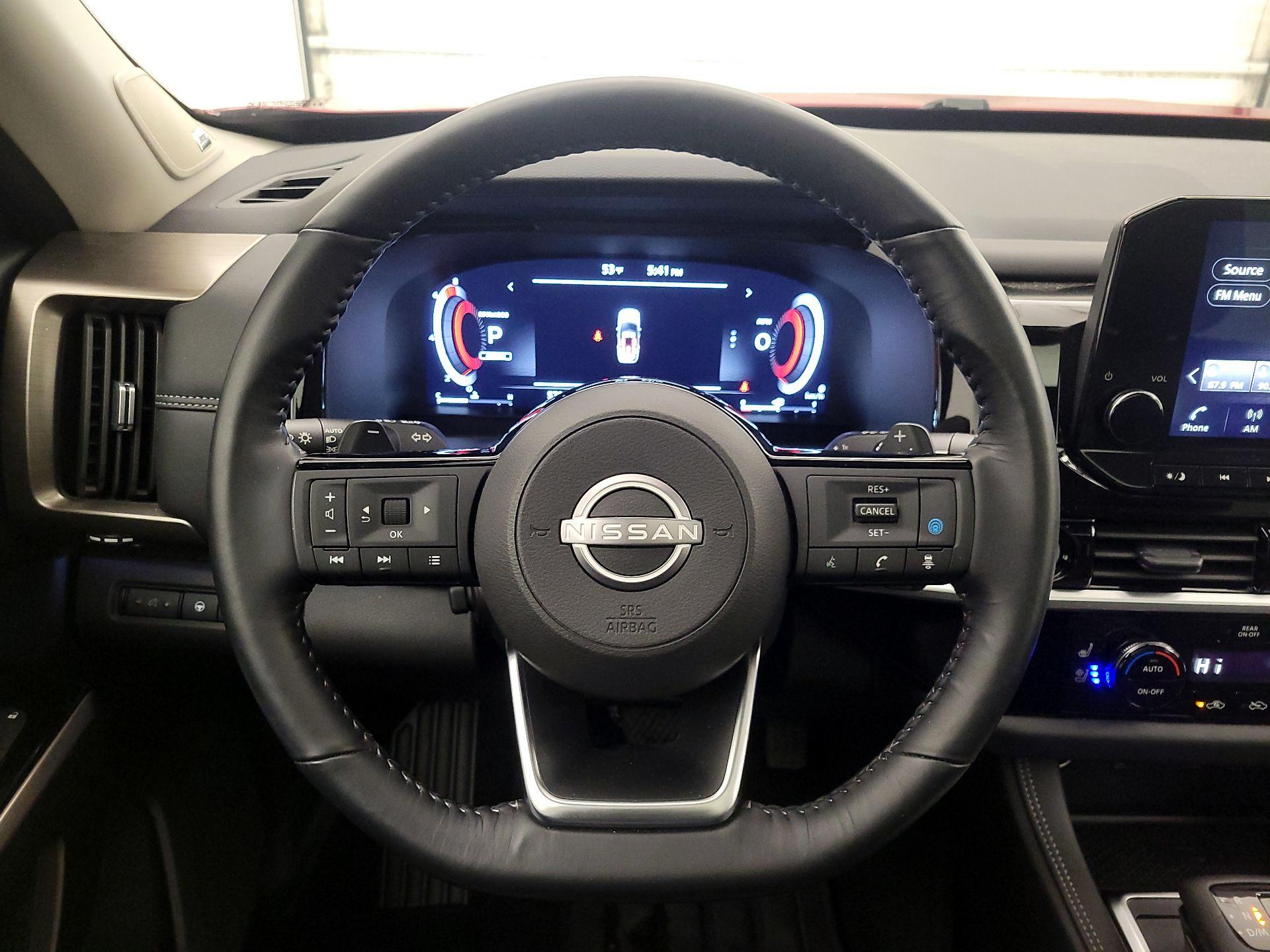 Thumbnail: 2024 Nissan Pathfinder - 10