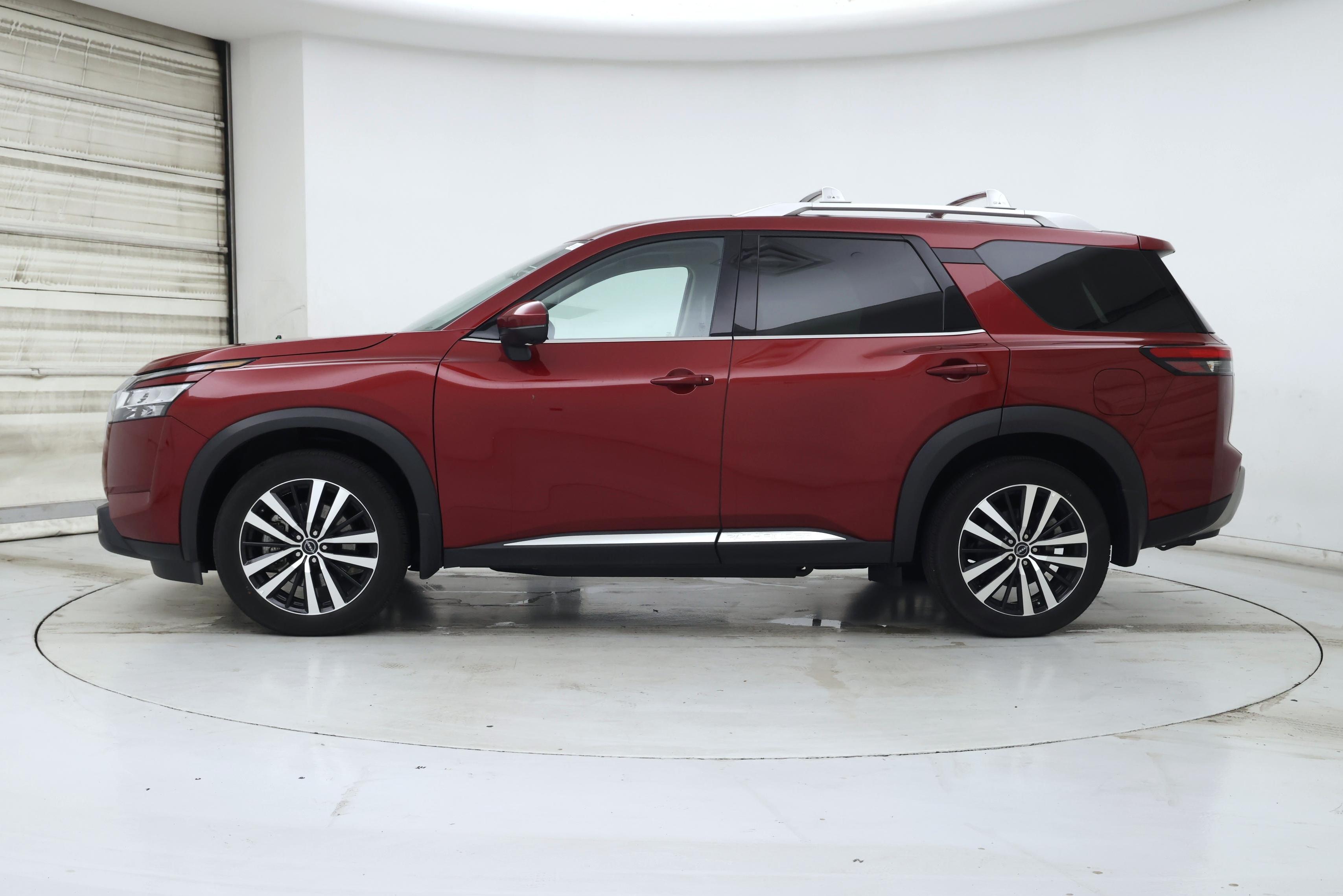 Thumbnail: 2024 Nissan Pathfinder - 3
