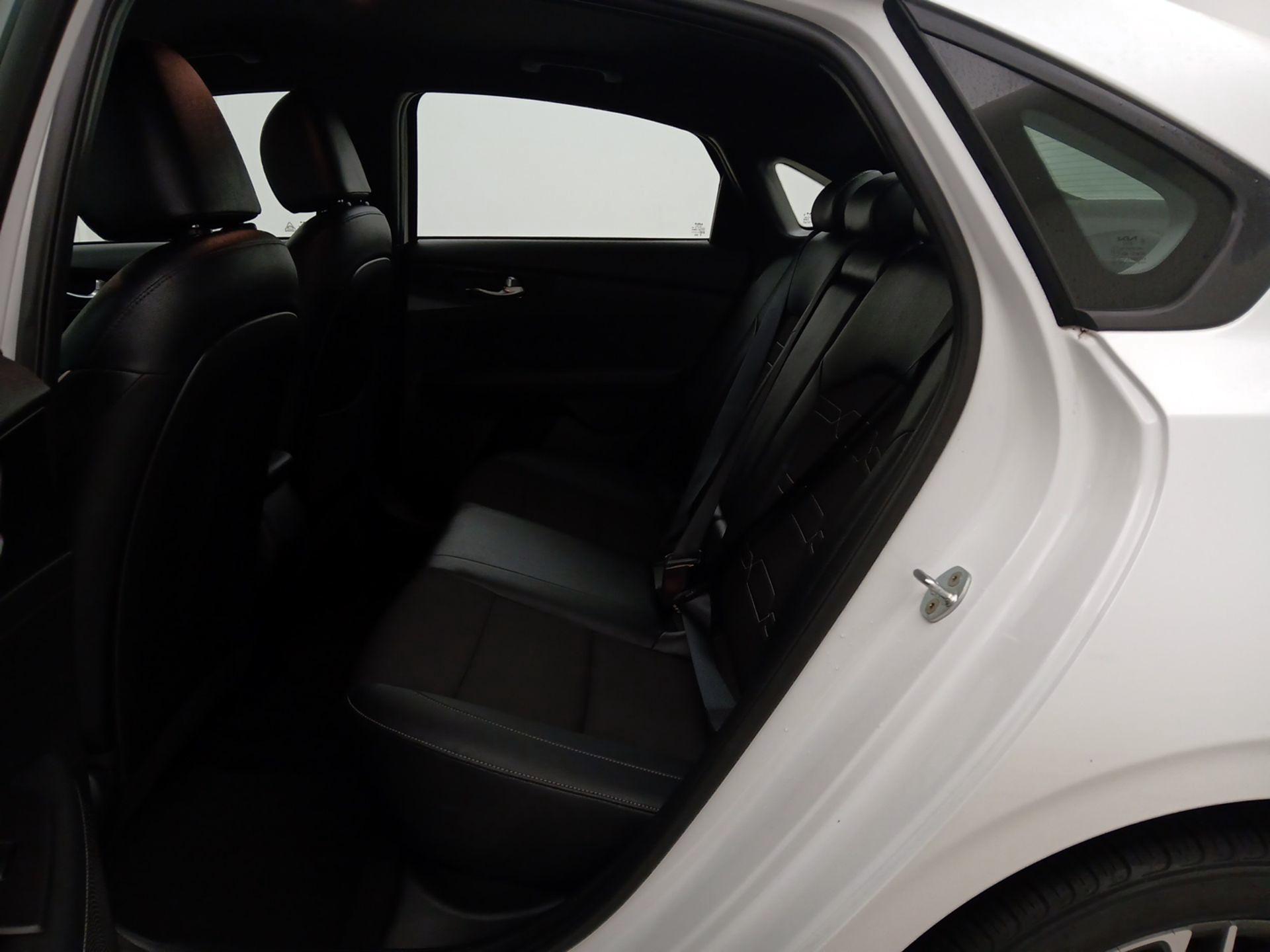 Thumbnail: 2023 Kia Forte - 20