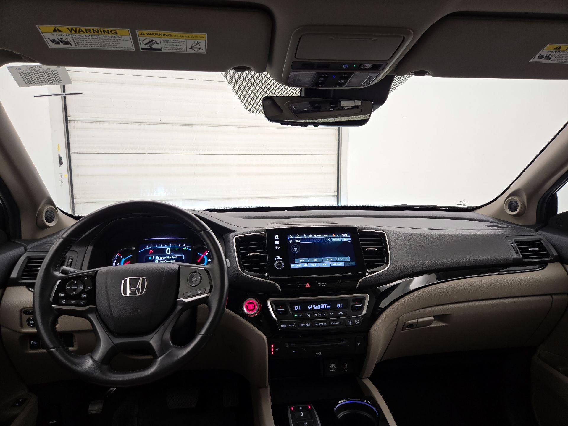 Thumbnail: 2019 Honda Pilot - 9