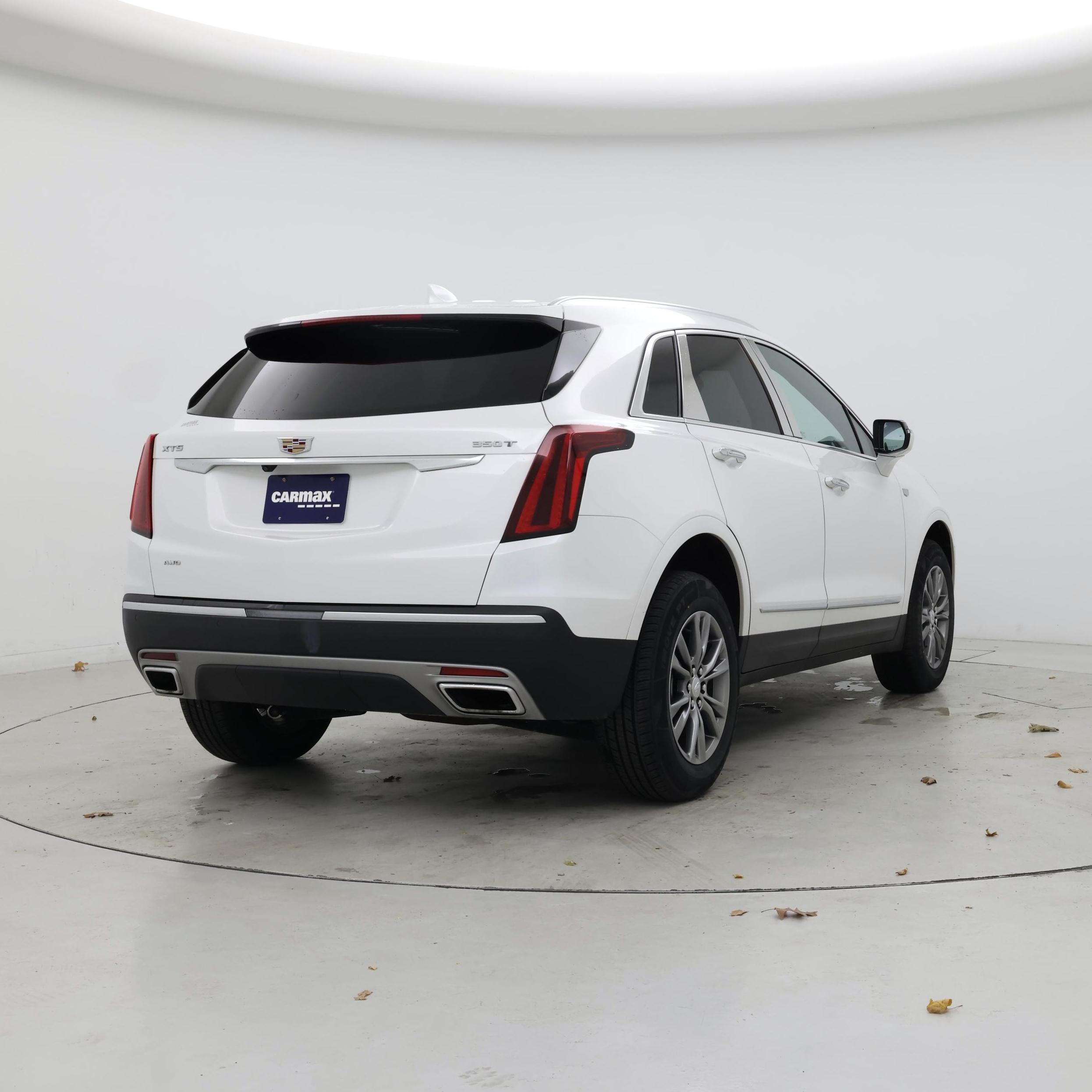 Thumbnail: 2023 Cadillac XT5 - 8