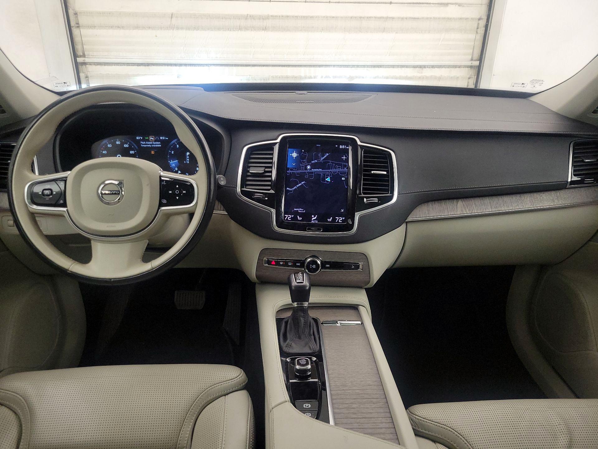 Thumbnail: 2022 Volvo XC90 - 9