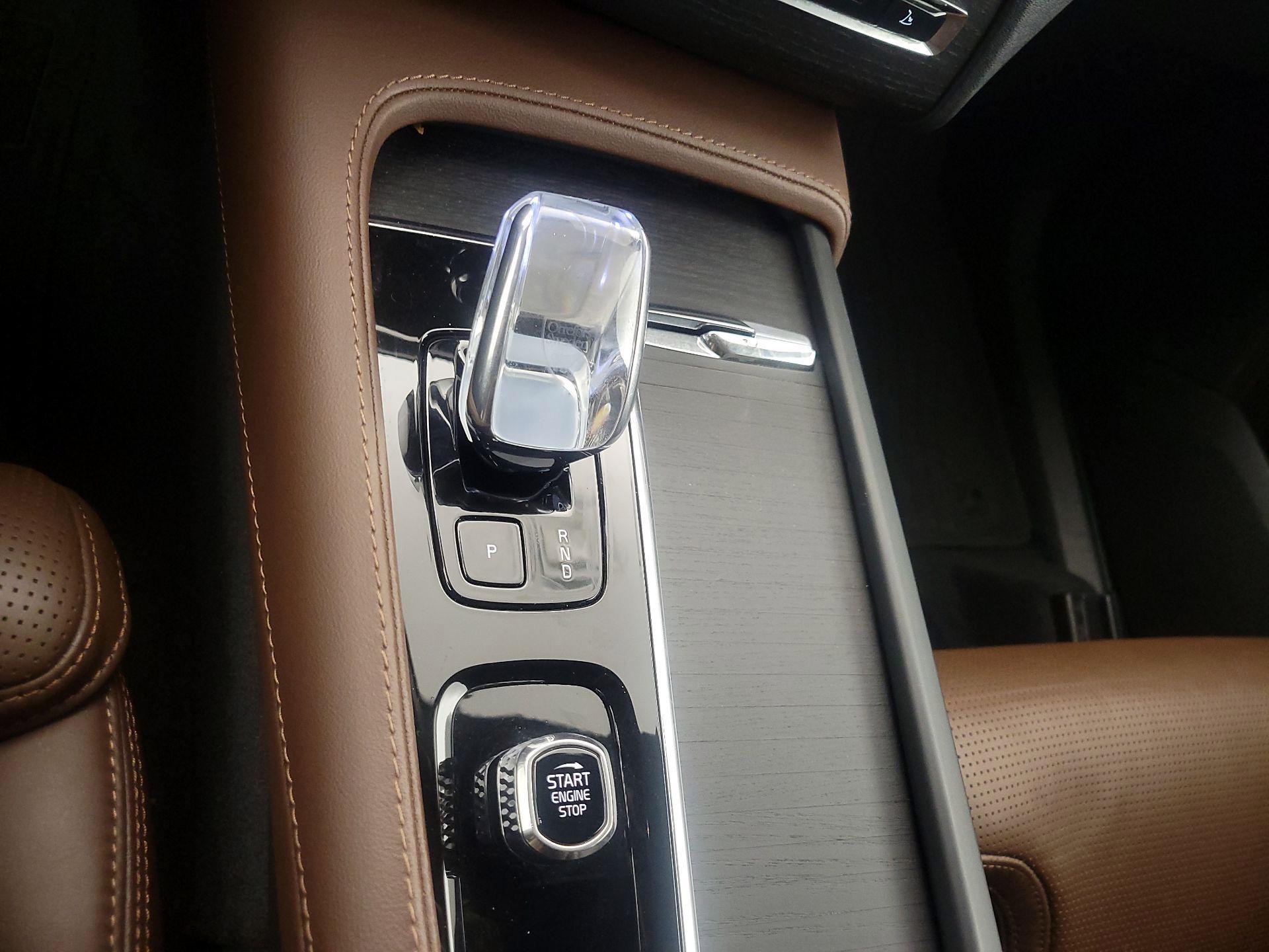 Thumbnail: 2023 Volvo XC90 - 18