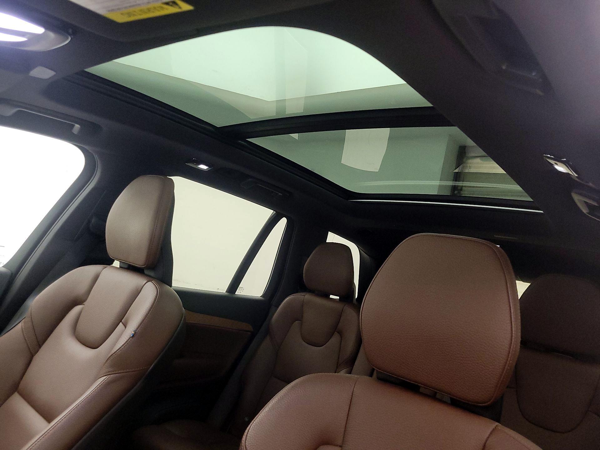 Thumbnail: 2024 Volvo XC90 - 20