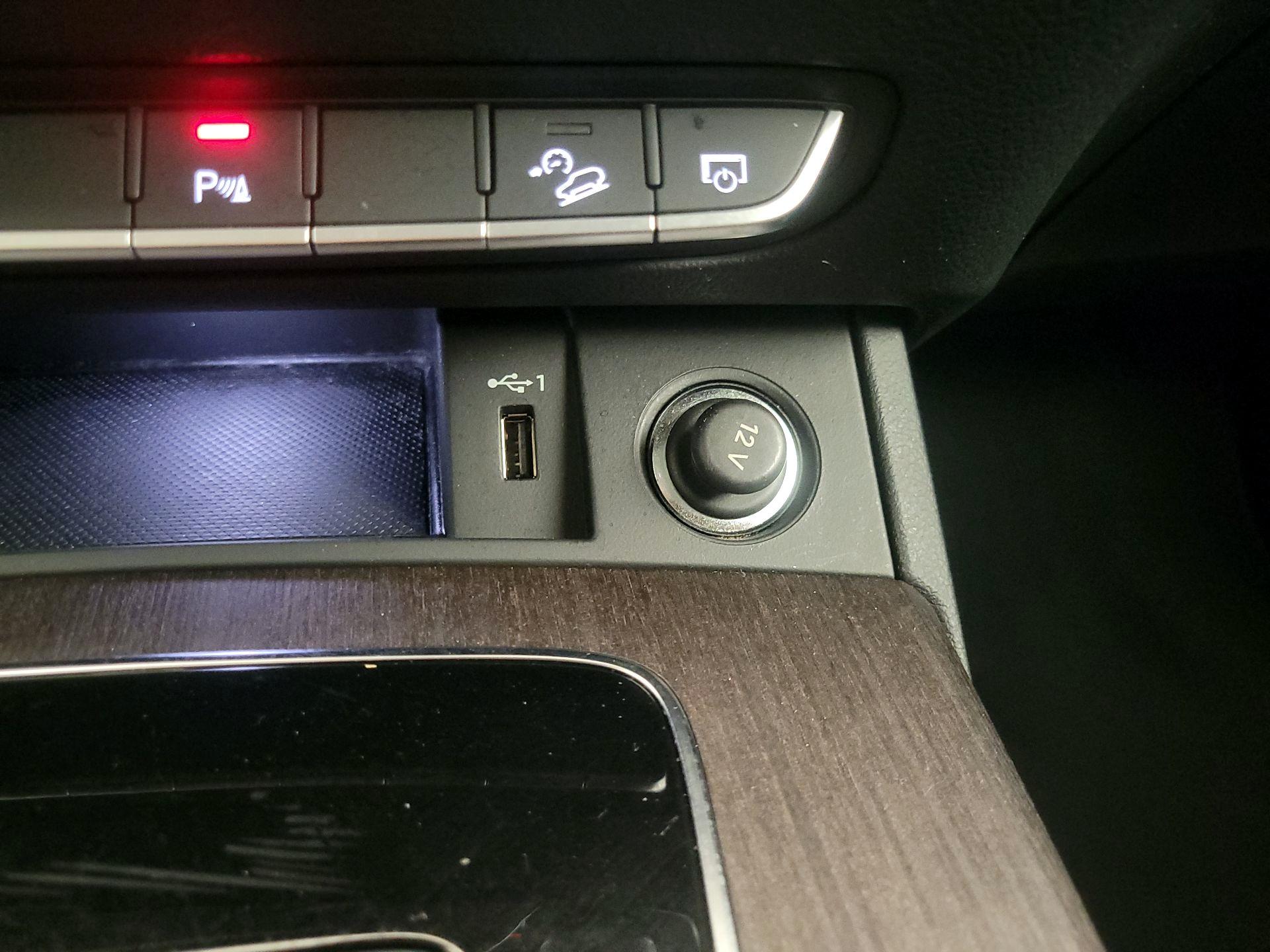 Thumbnail: 2023 Audi Q5 - 18