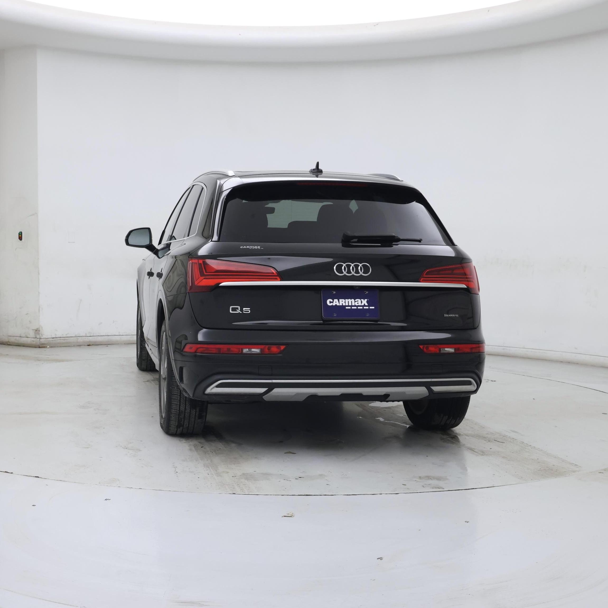 Thumbnail: 2023 Audi Q5 - 6