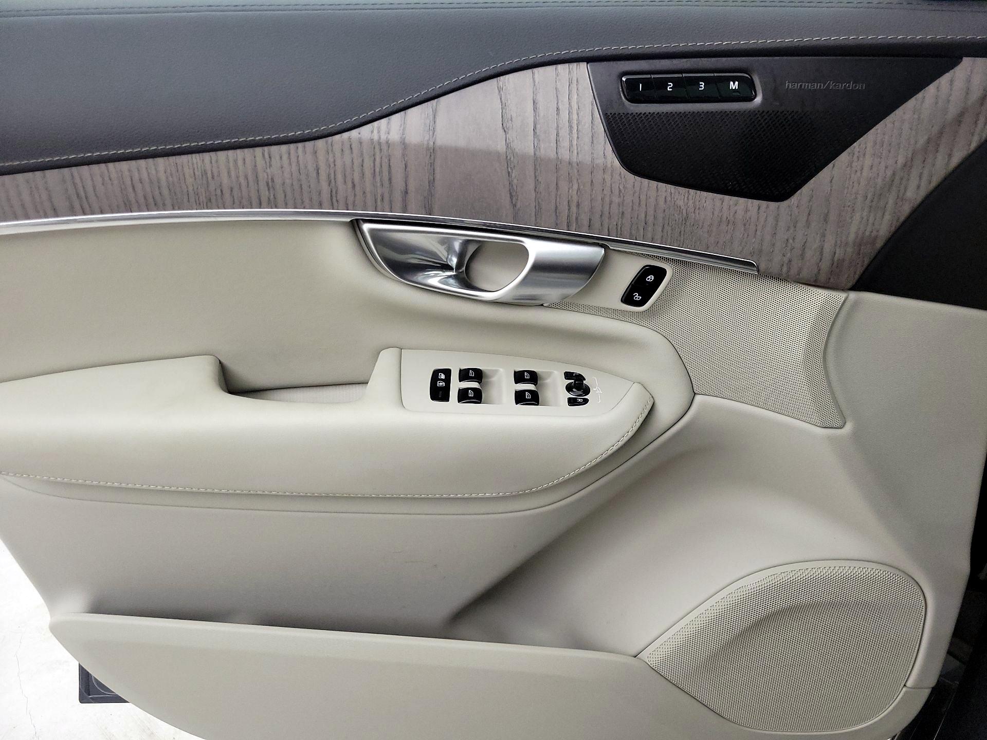 Thumbnail: 2024 Volvo XC90 - 12