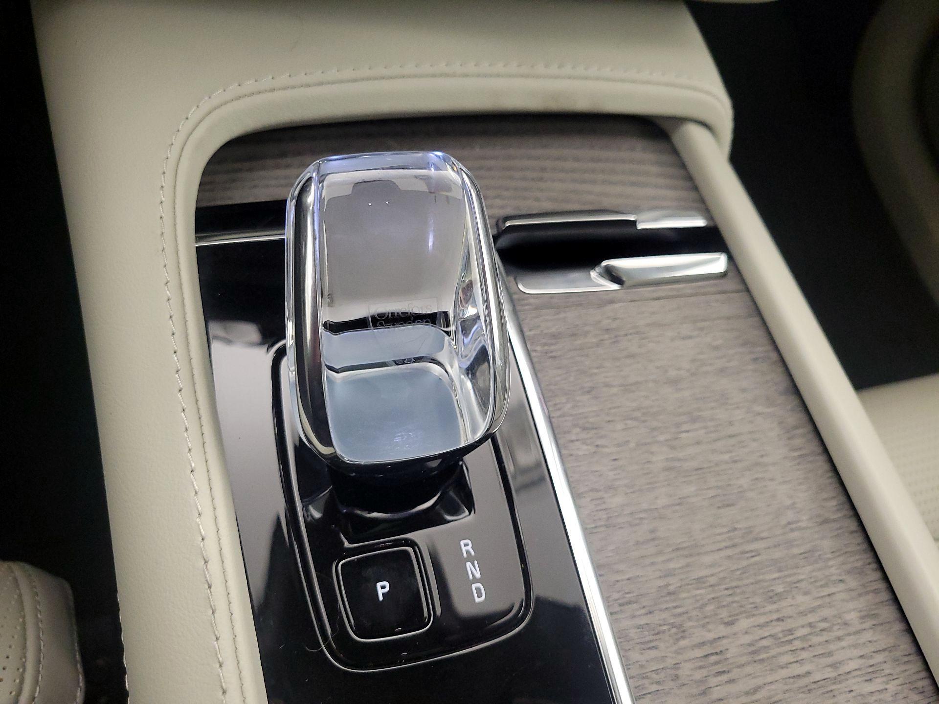 Thumbnail: 2024 Volvo XC90 - 18