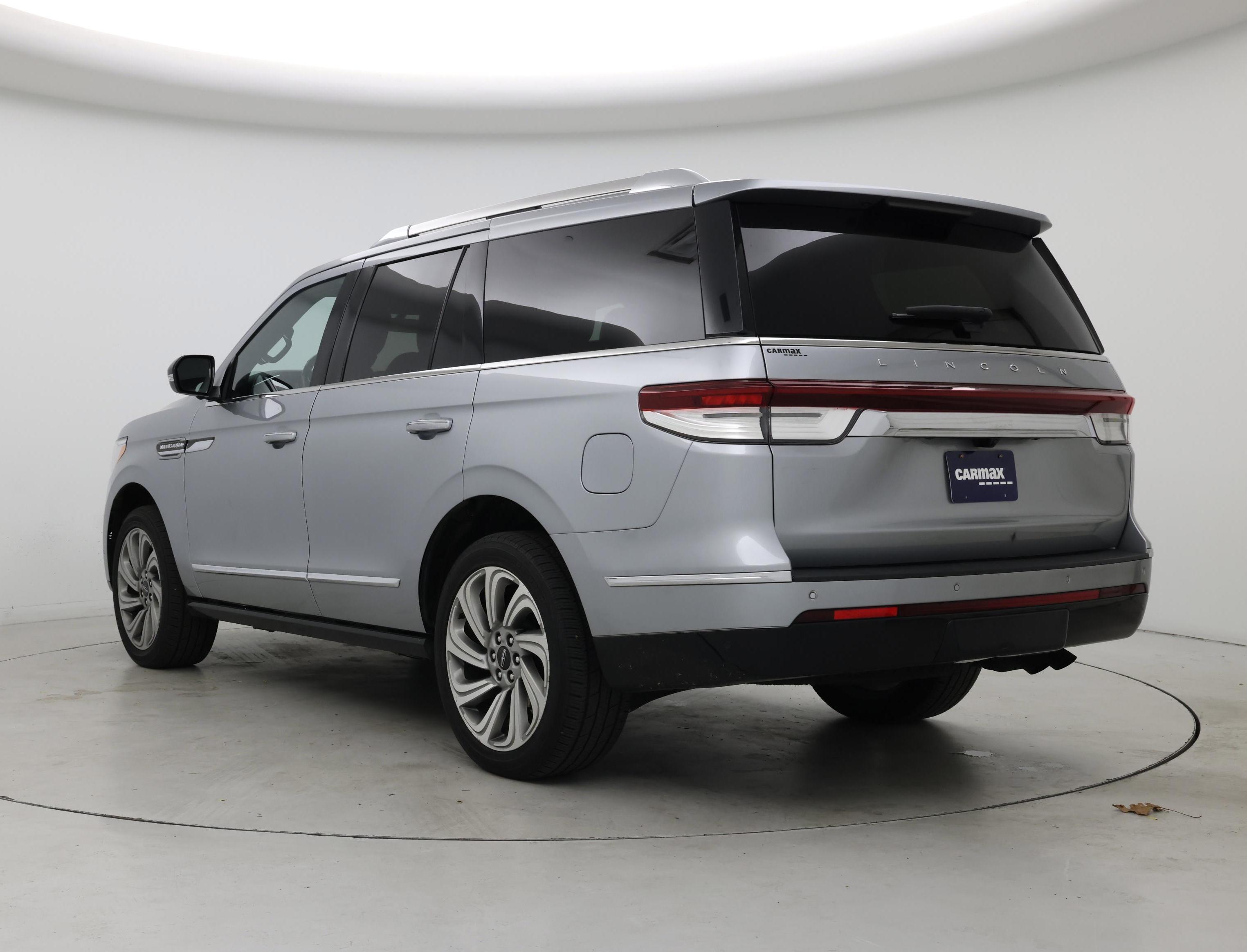 Thumbnail: 2022 Lincoln Navigator - 2