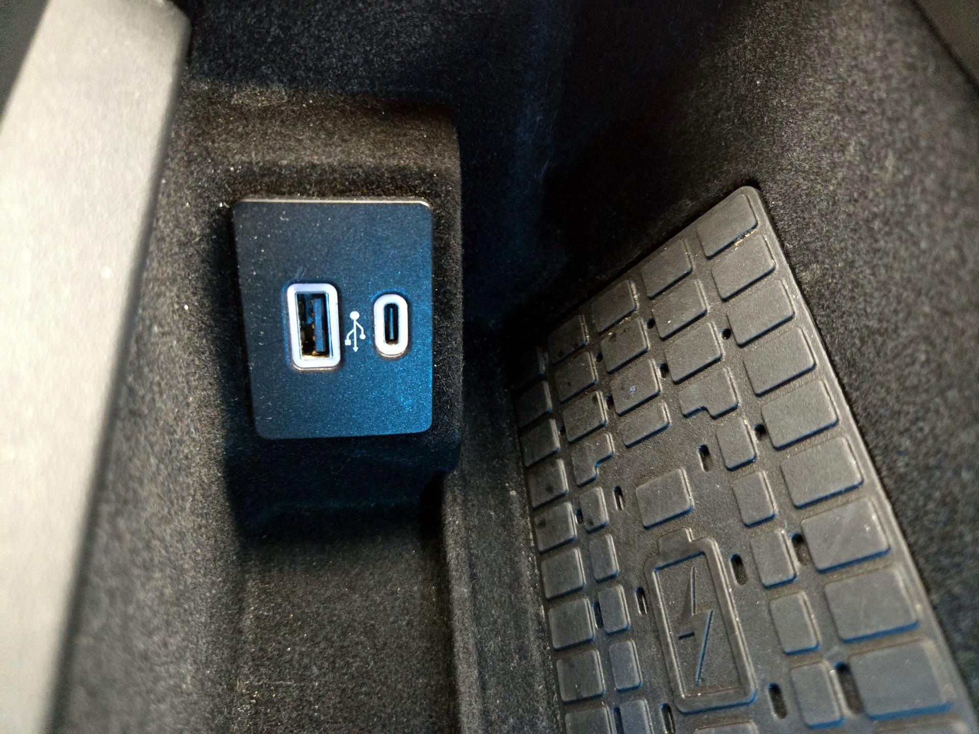 Thumbnail: 2022 Lincoln Navigator - 19