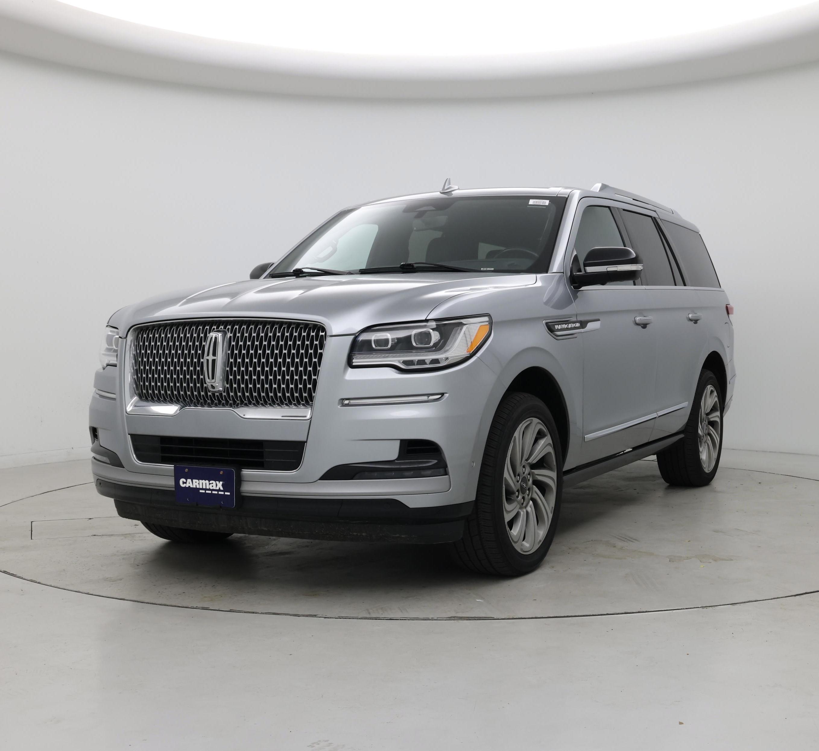 Thumbnail: 2022 Lincoln Navigator - 4