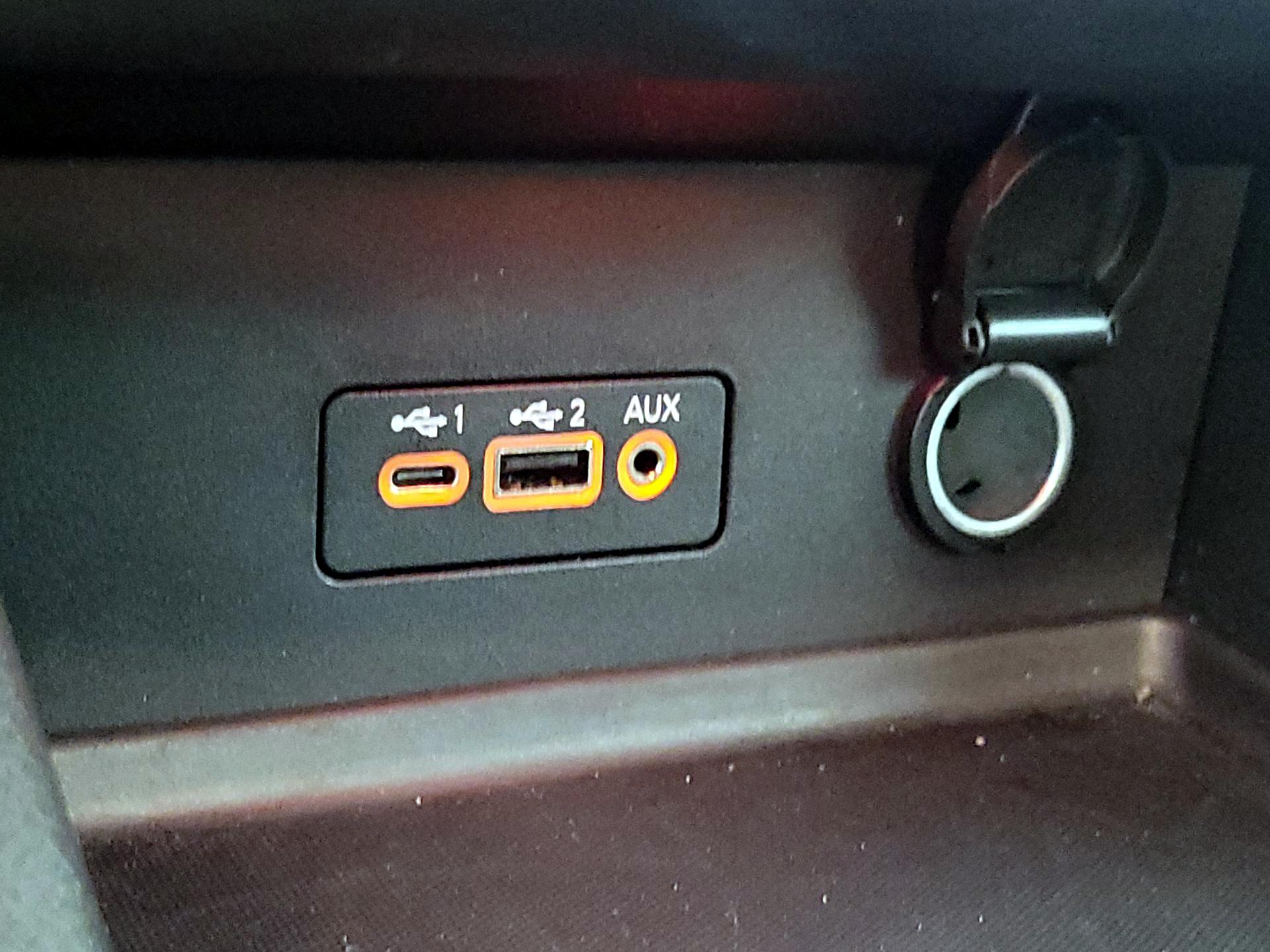 Thumbnail: 2022 Nissan Sentra - 18