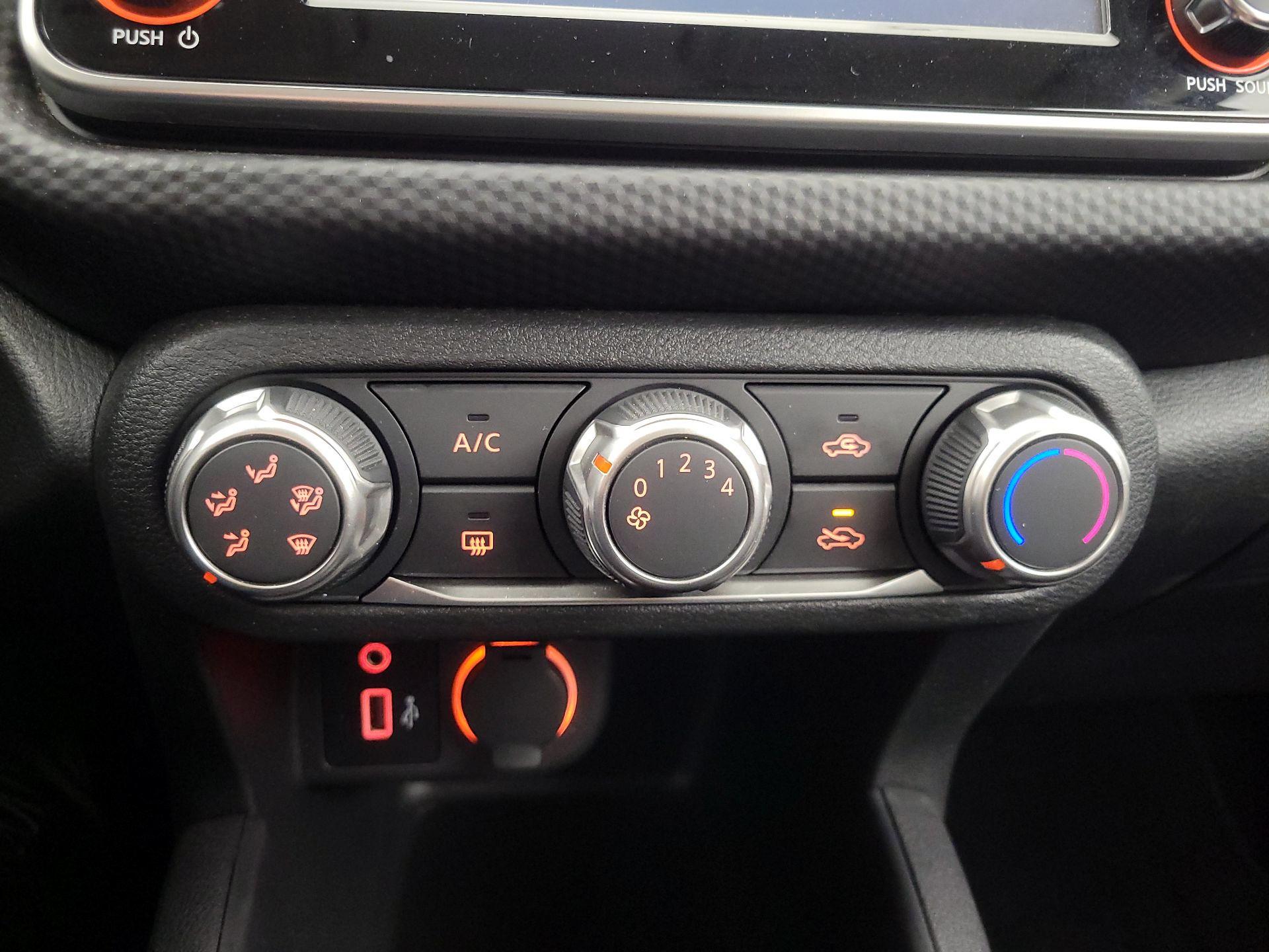 Thumbnail: 2022 Nissan Kicks - 16