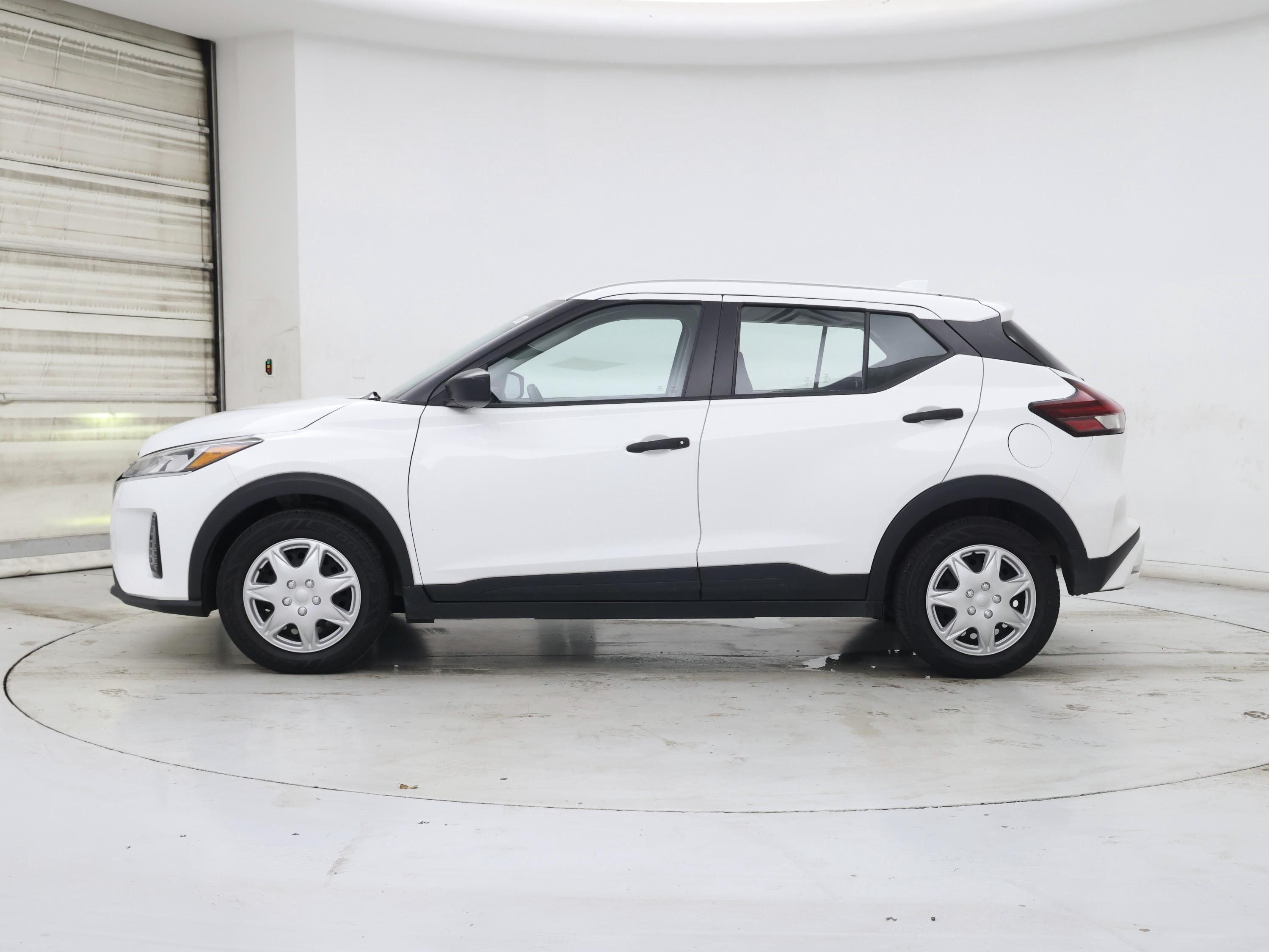 Thumbnail: 2022 Nissan Kicks - 3