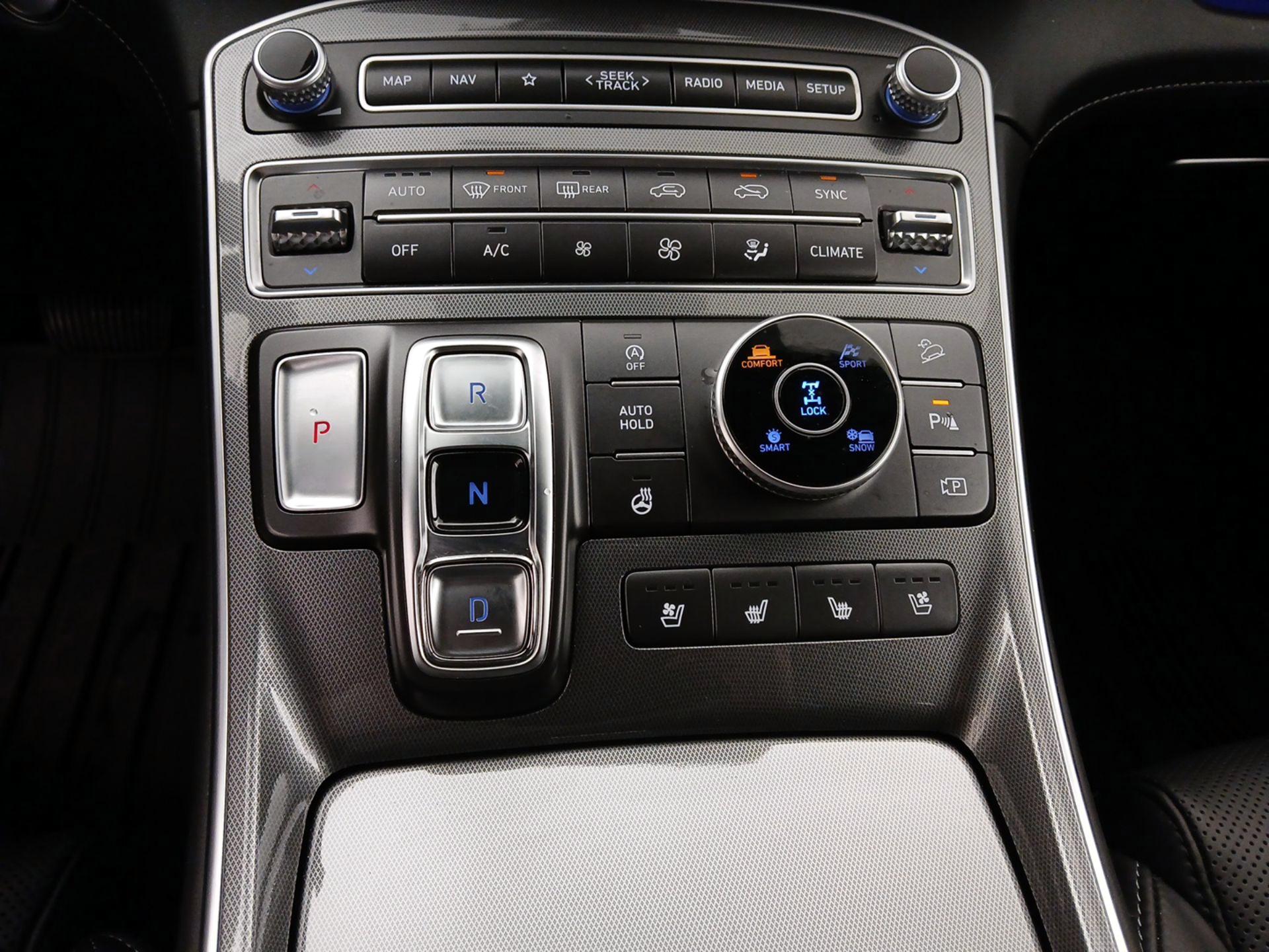 Thumbnail: 2023 Hyundai Santa Fe - 18