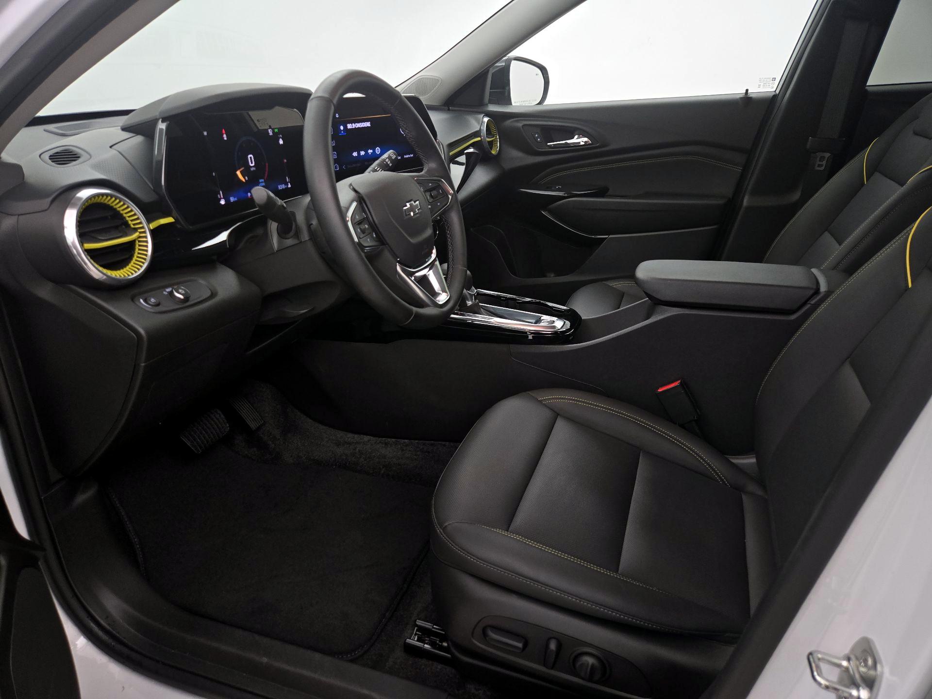 Thumbnail: 2024 Chevrolet Trax - 11