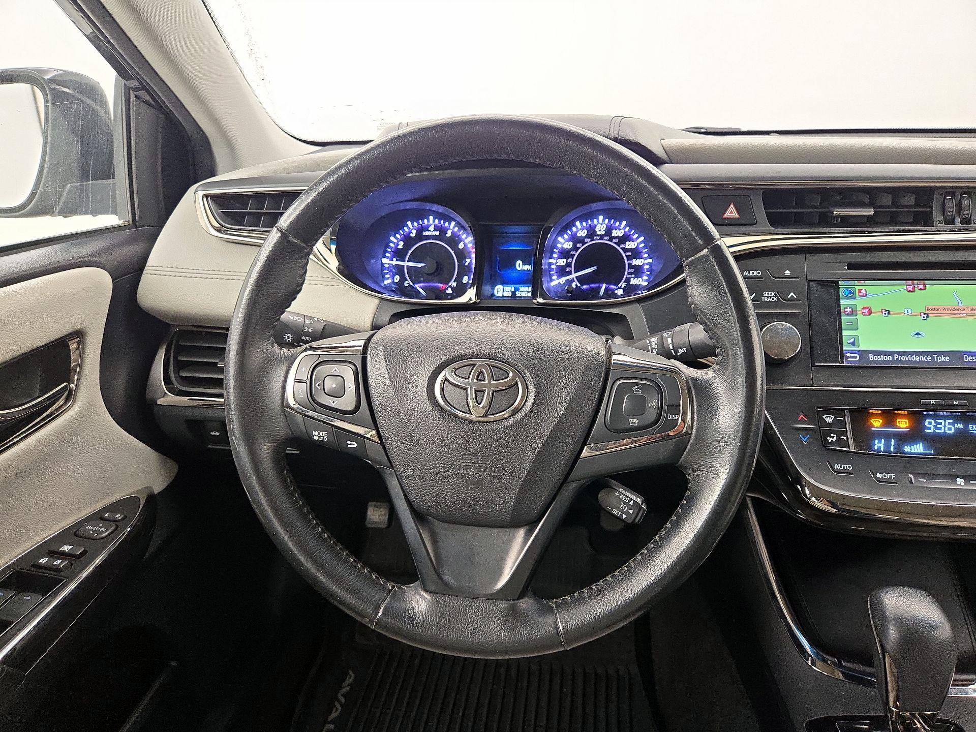 Thumbnail: 2014 Toyota Avalon - 10