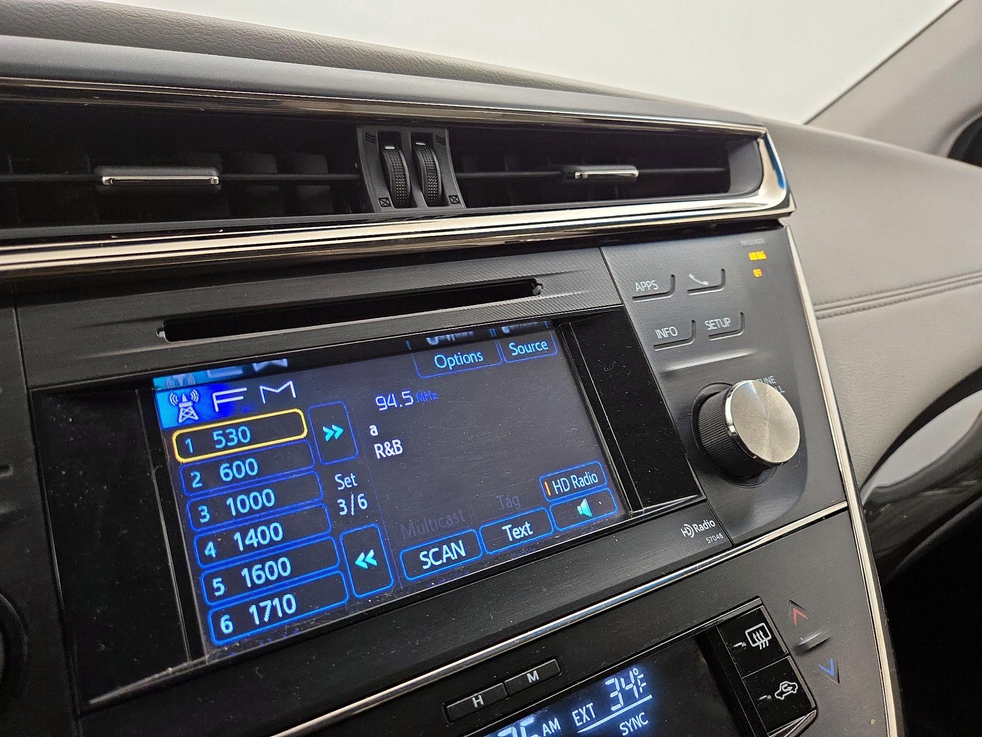 Thumbnail: 2014 Toyota Avalon - 16