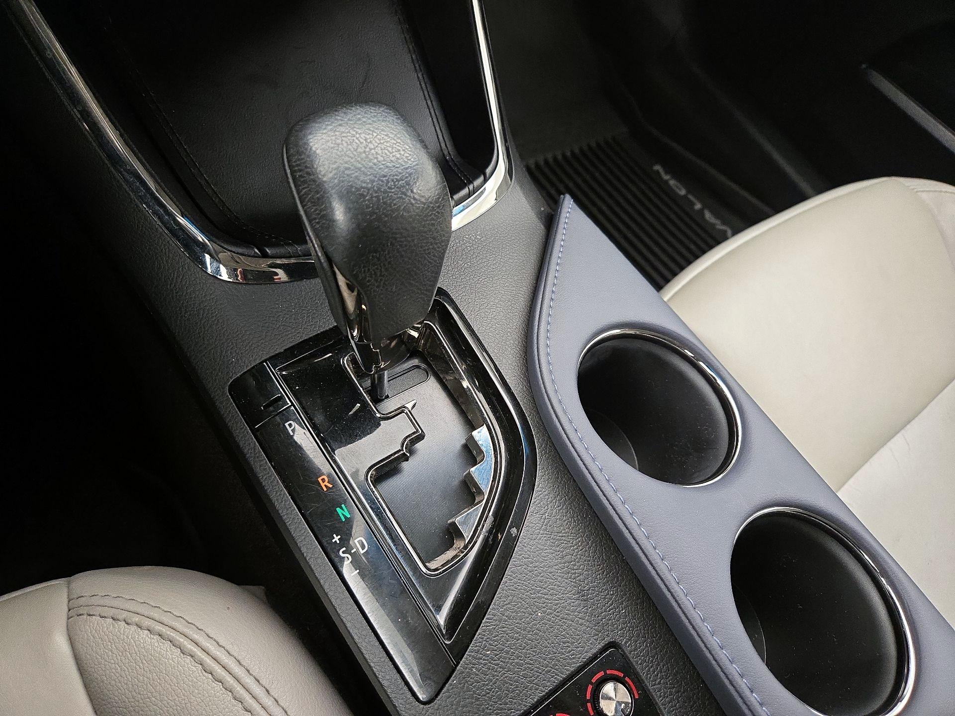 Thumbnail: 2014 Toyota Avalon - 18