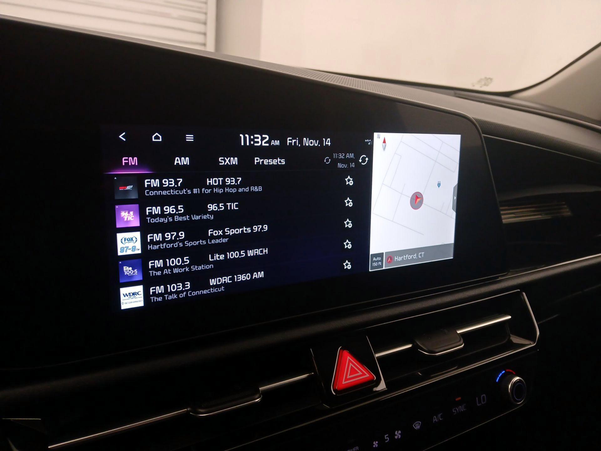 Thumbnail: 2024 Kia Niro - 16