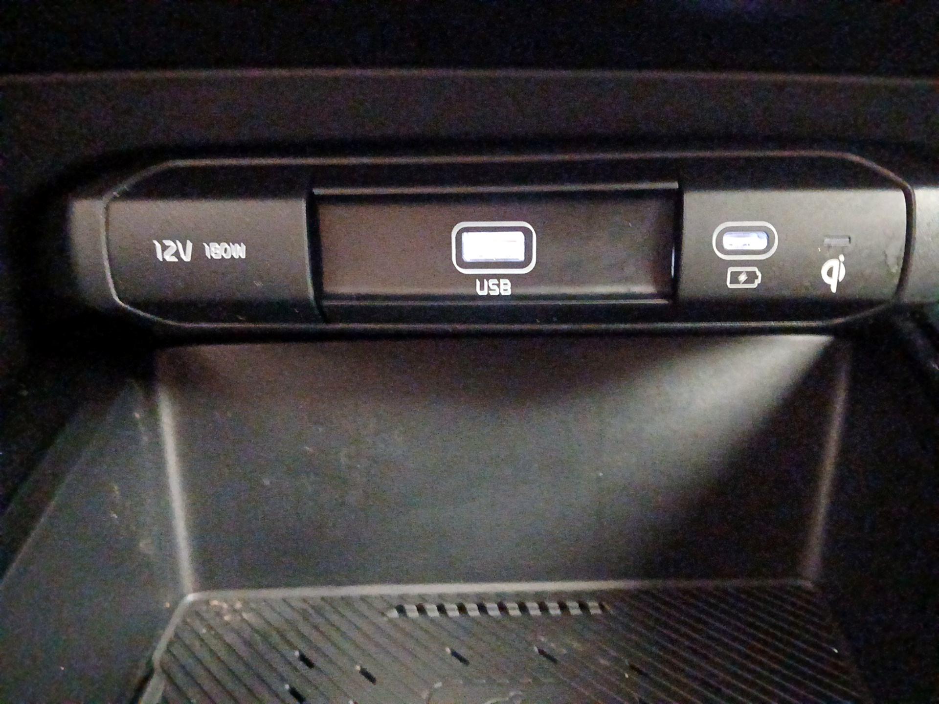 Thumbnail: 2024 Kia Niro - 19