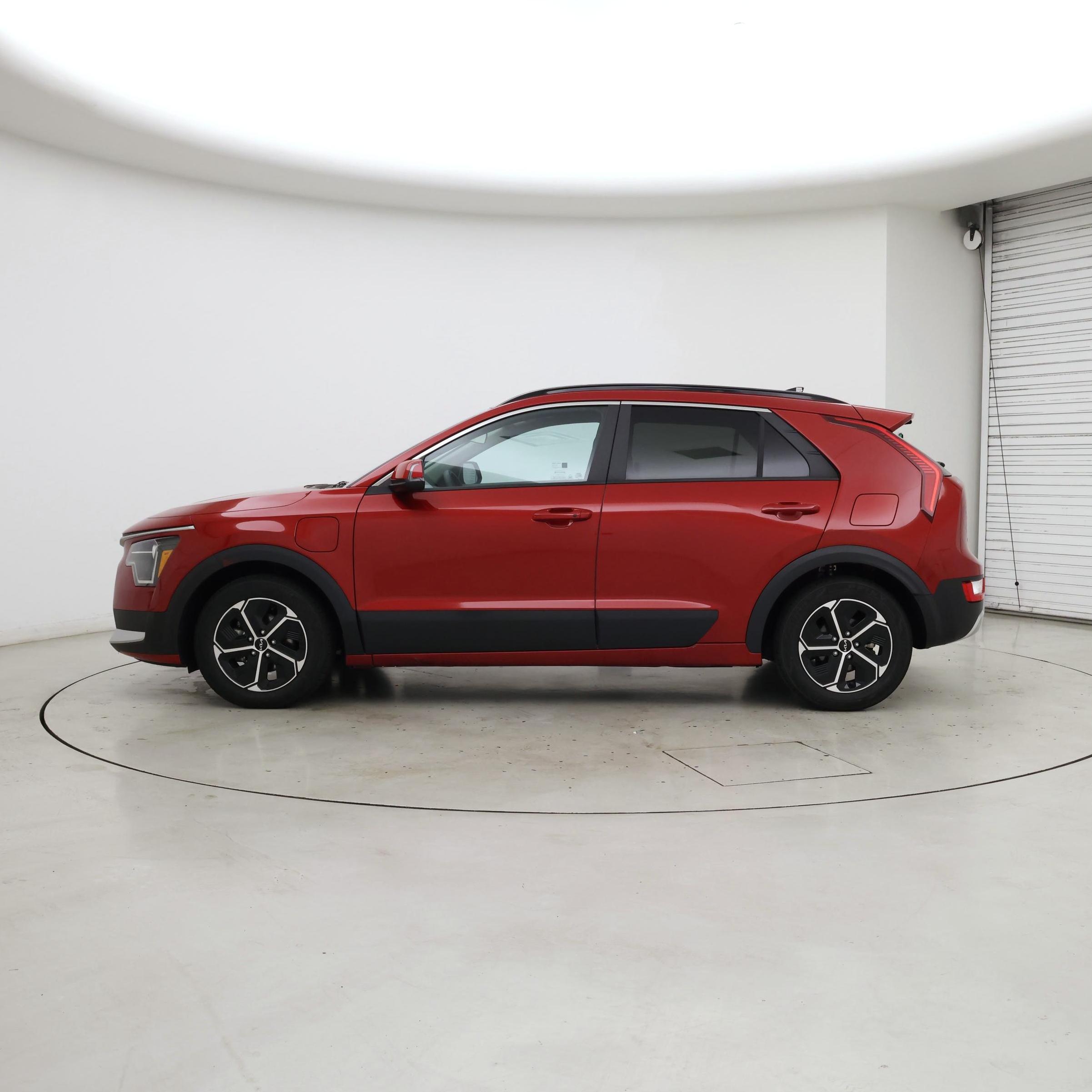 Thumbnail: 2024 Kia Niro - 3