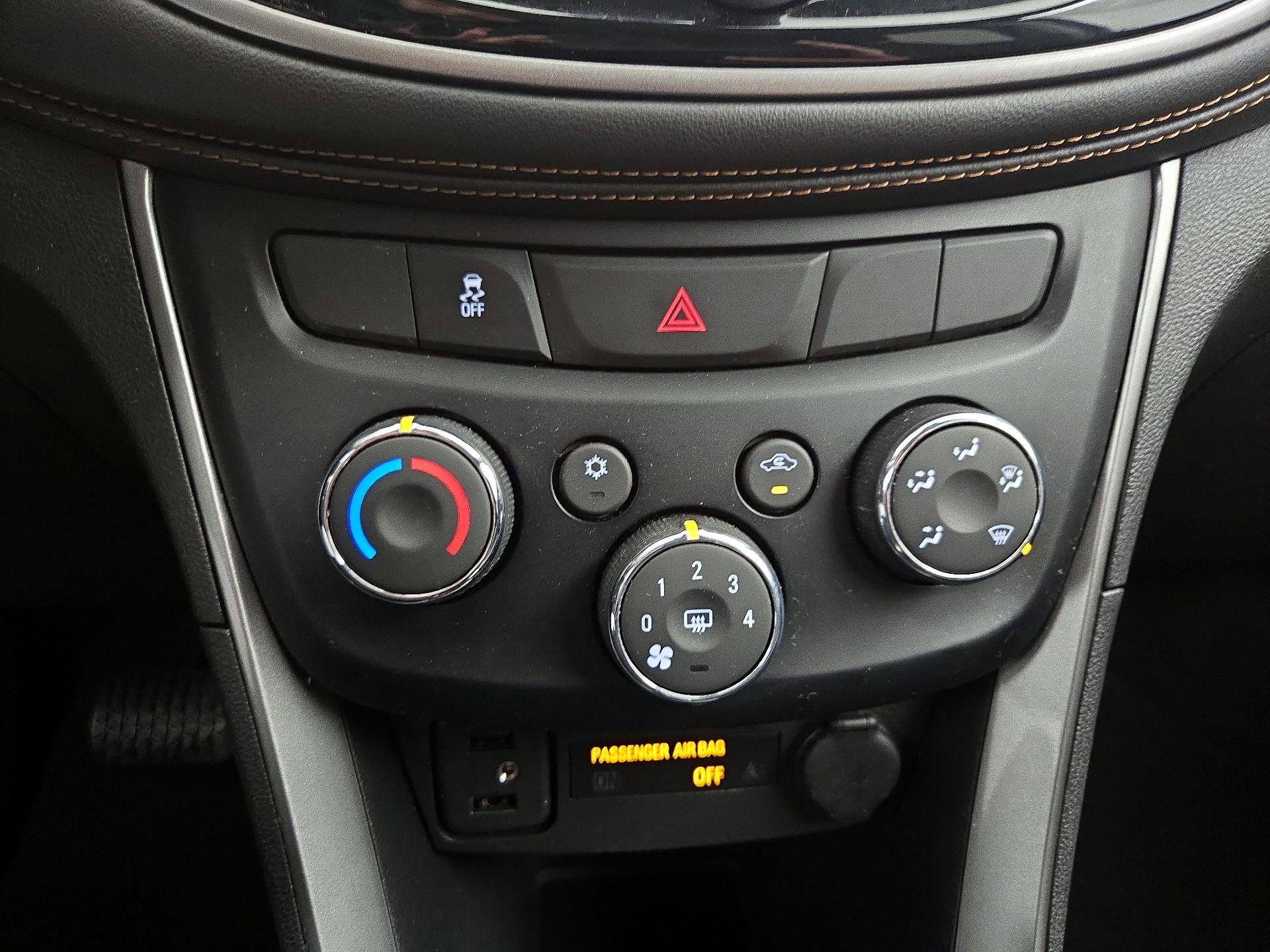 Thumbnail: 2019 Chevrolet Trax - 16