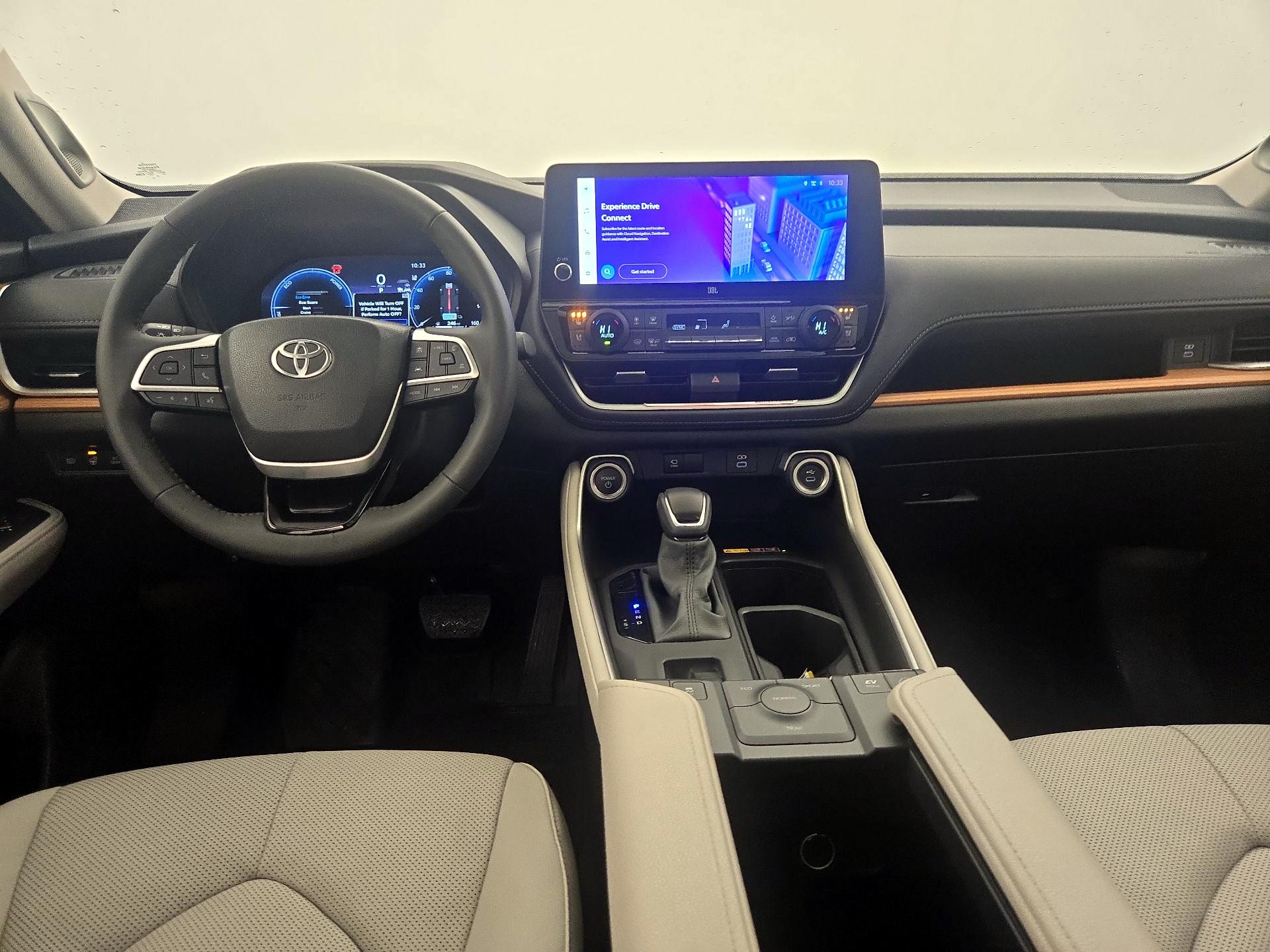 Thumbnail: 2024 Toyota Highlander - 9