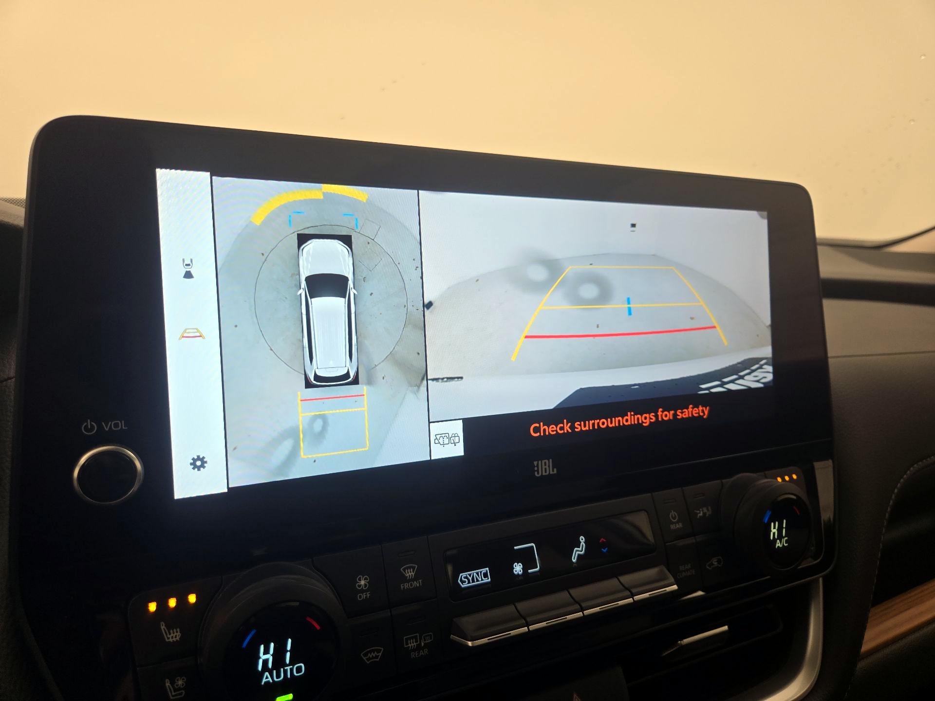 Thumbnail: 2024 Toyota Highlander - 14