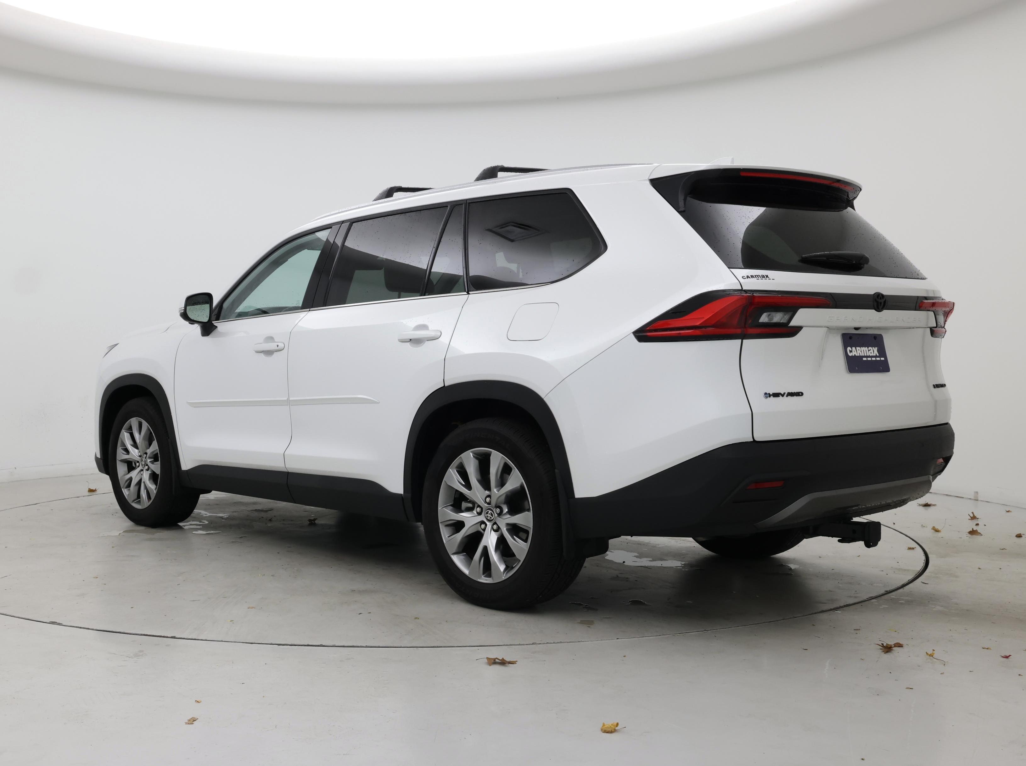 Thumbnail: 2024 Toyota Highlander - 2