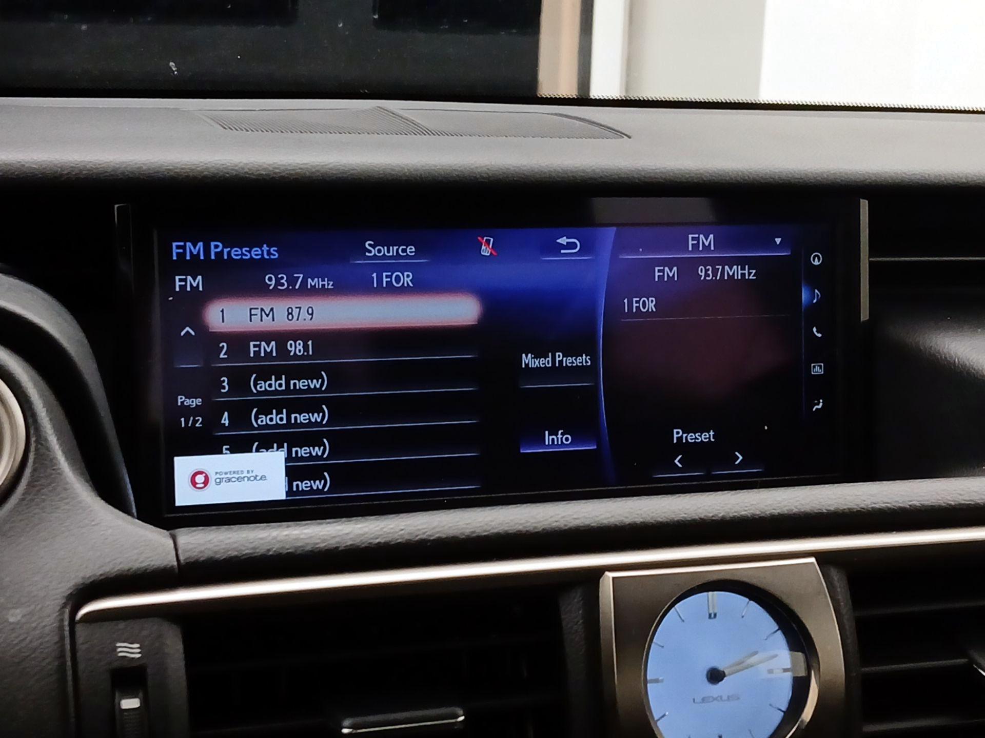 Thumbnail: 2020 Lexus IS - 16