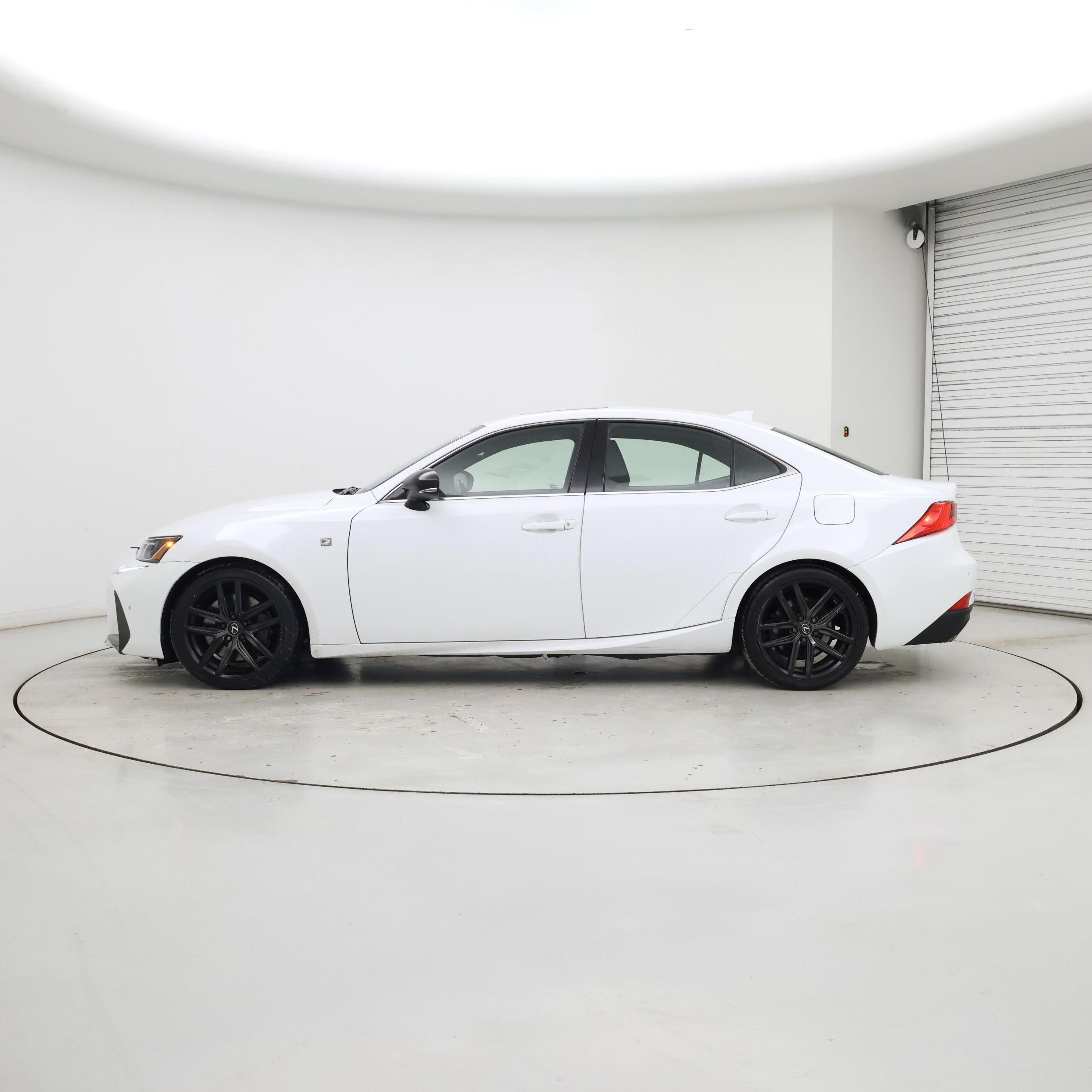 Thumbnail: 2020 Lexus IS - 3